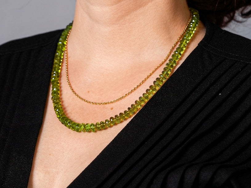 Peridot Kette in seltener Größe & Qualität