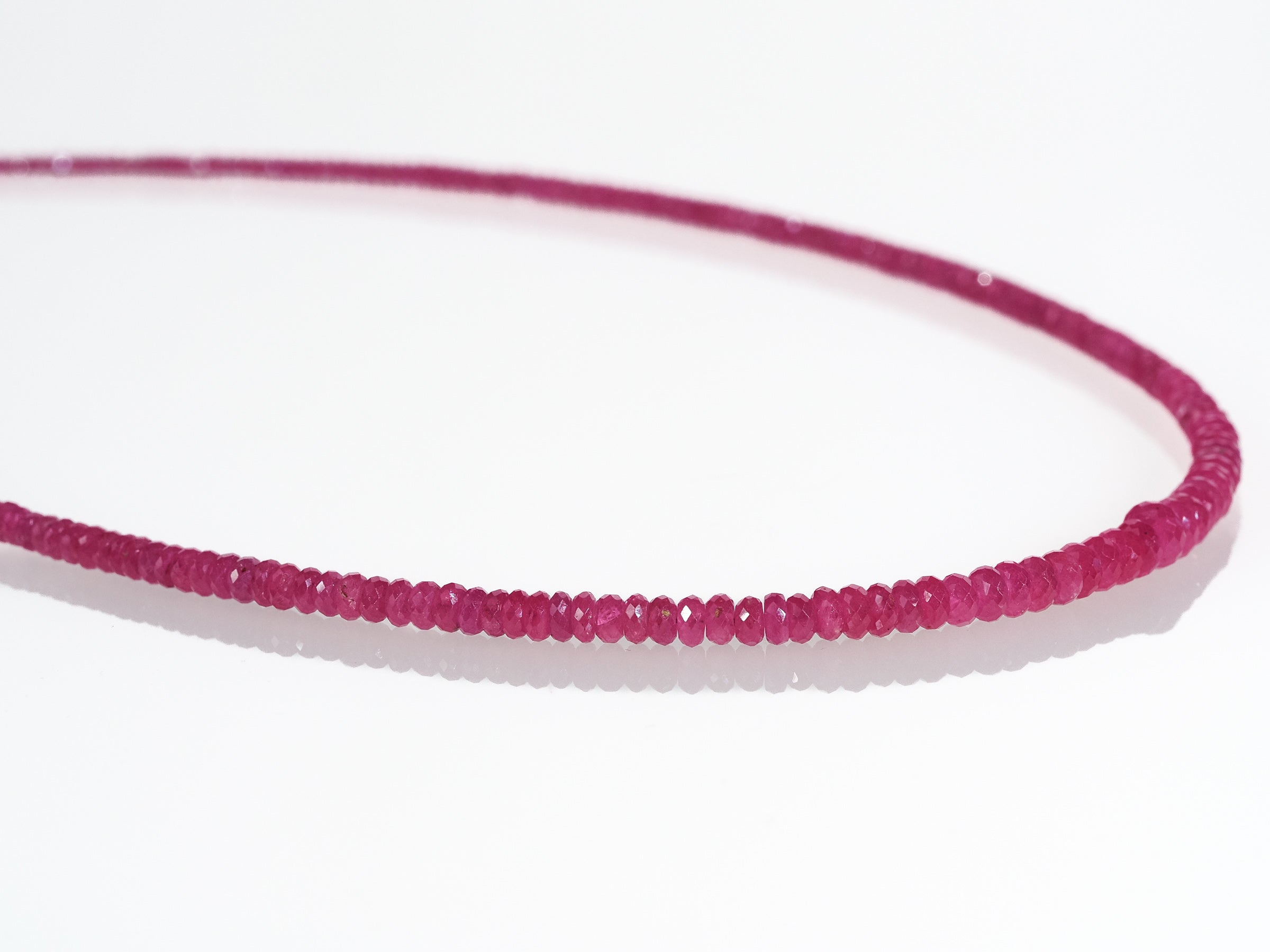 Pink Saphir Kette 925 Silber – facettiert & selten