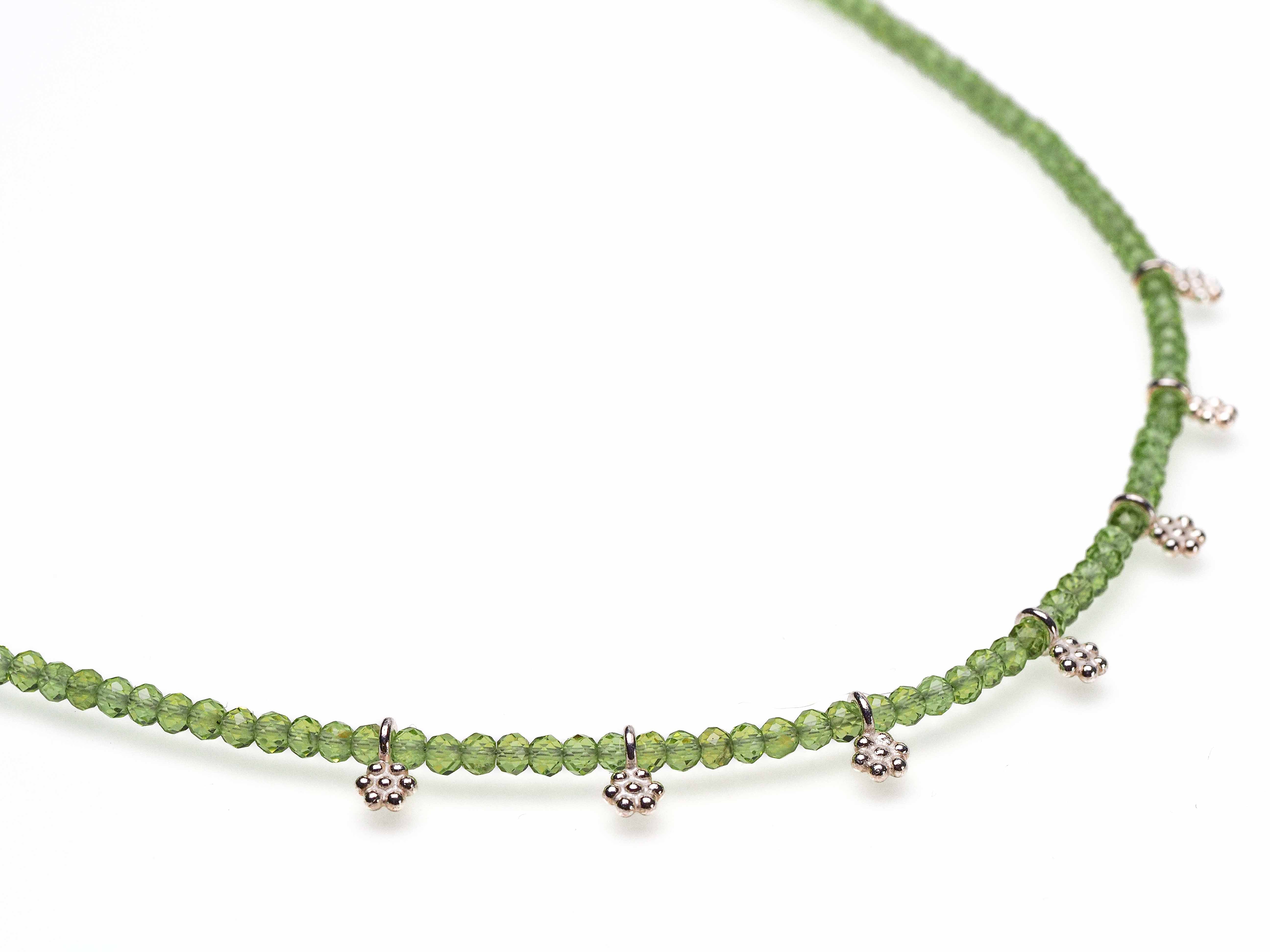 Peridot necklace green gemstone necklace 49cm flowers silver