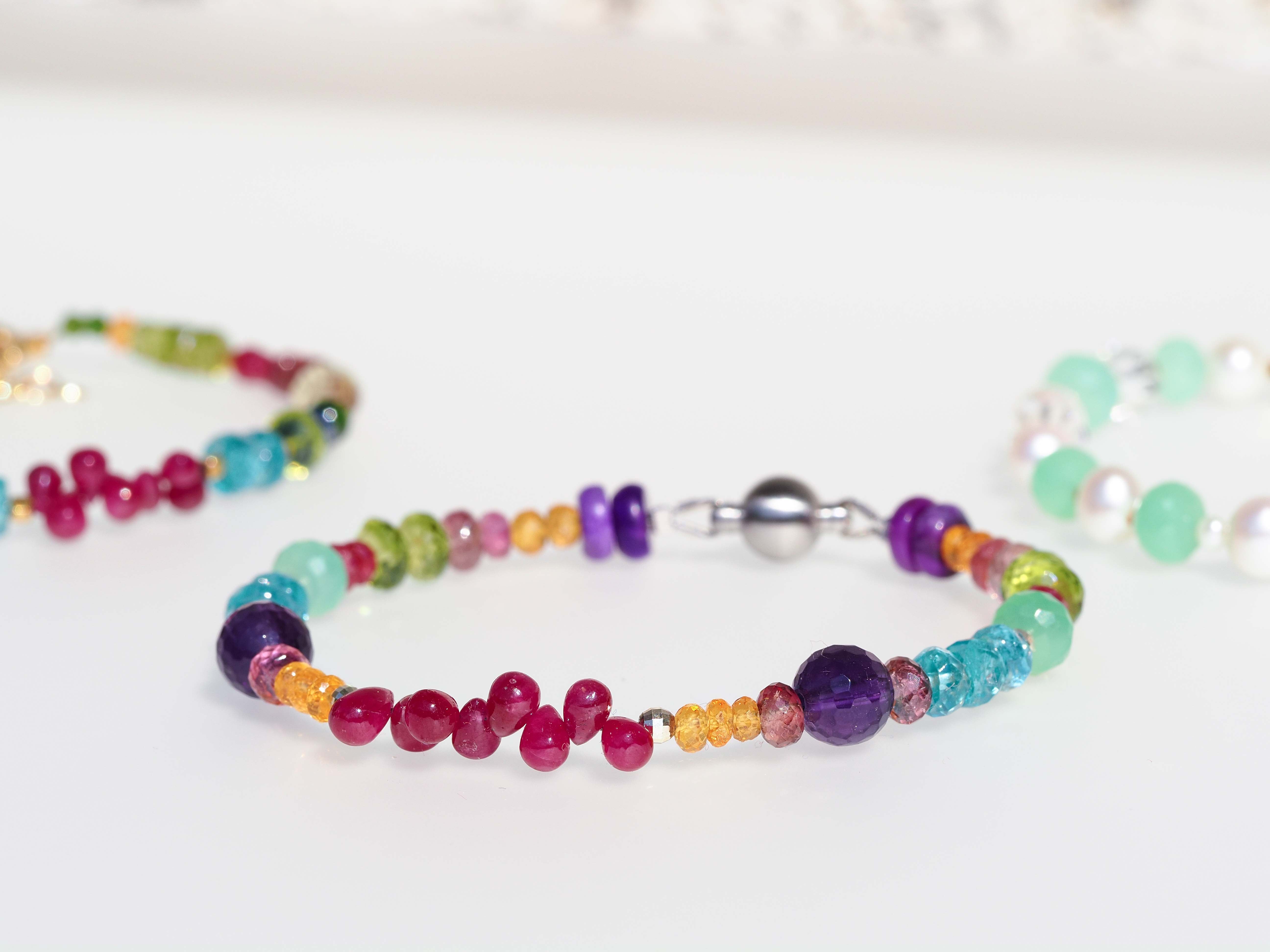 Farbintensives Edelstein Armband Magnetverschluss - elstardesign