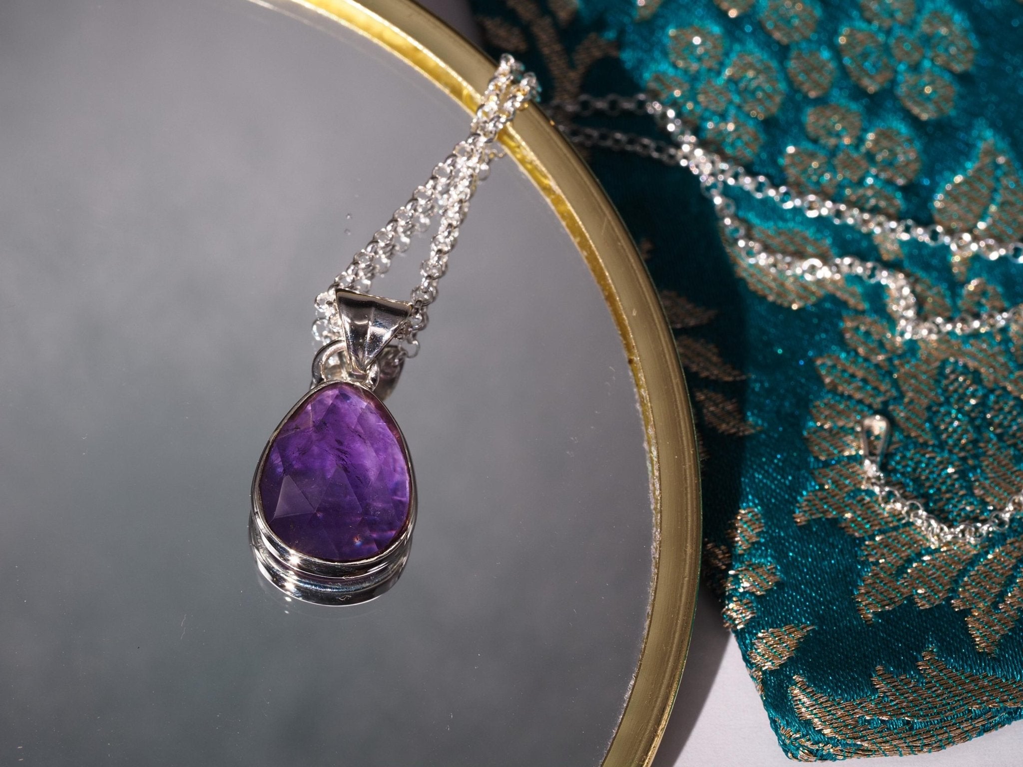 Anhänger Amethyst – zierlicher Edelsteinanhänger Silber