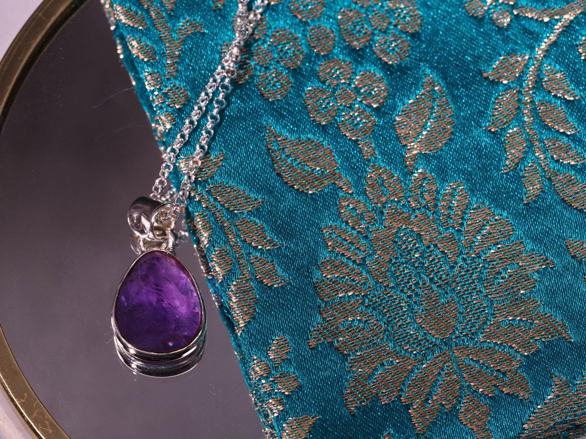 Anhänger Amethyst – zierlicher Edelsteinanhänger Silber