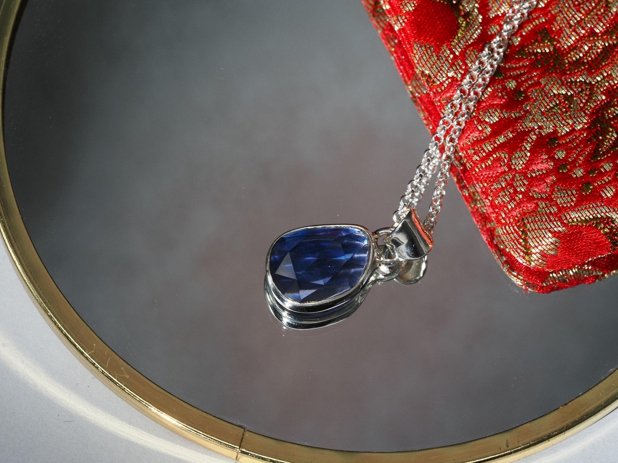 Anhänger Iolith – blau Edelsteinanhänger Silber