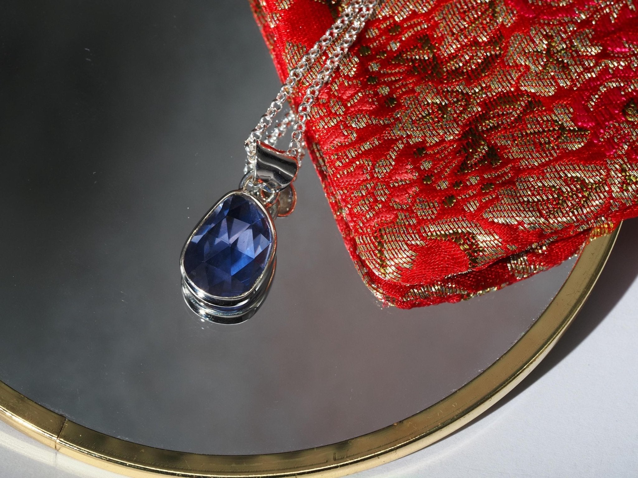 Anhänger Iolith – blau Edelsteinanhänger Silber