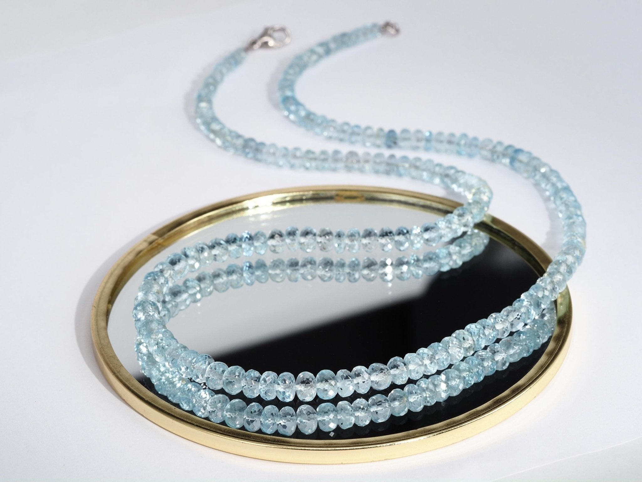 Aquamarin Halskette – brillant facettiert, leuchtend hellblau, höchste Qualität