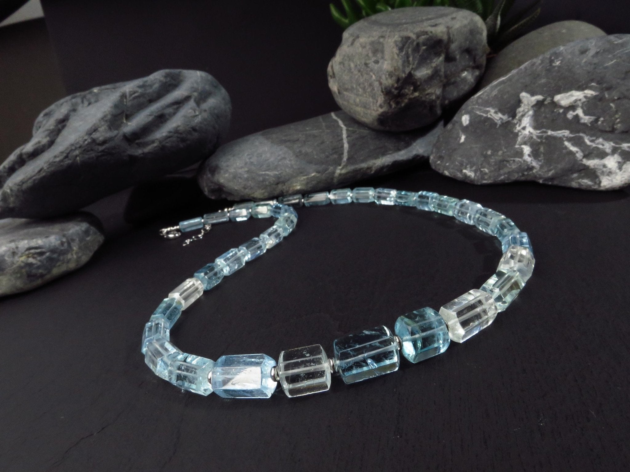 Aquamarin Kette Silber Naturkristalle 53cm blau