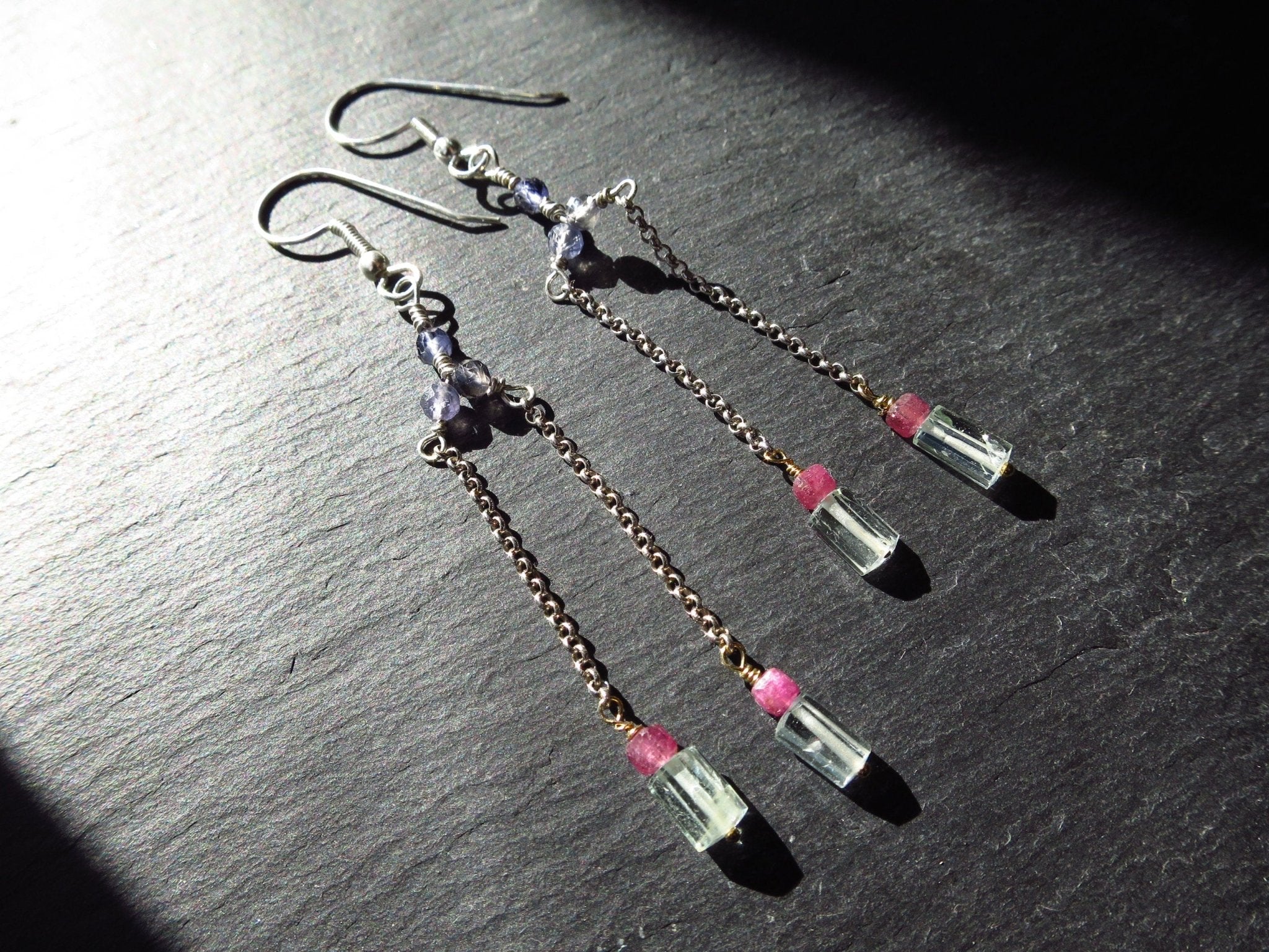 Aquamarin Naturkristall Edelstein Ohrringe mit Turmalin