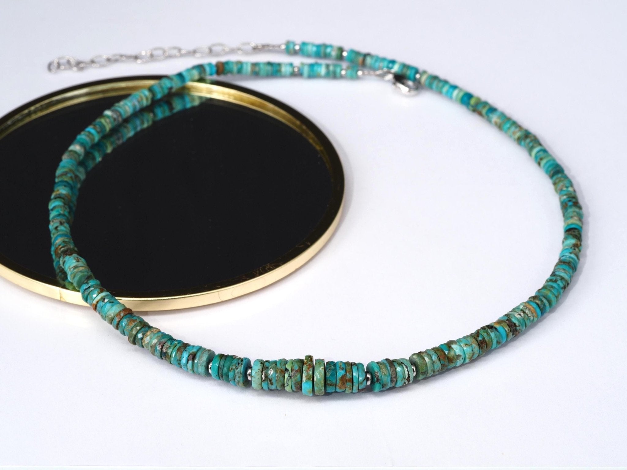 Arizona Türkis Halskette – facettierte Natursteine mit Silberverschluss