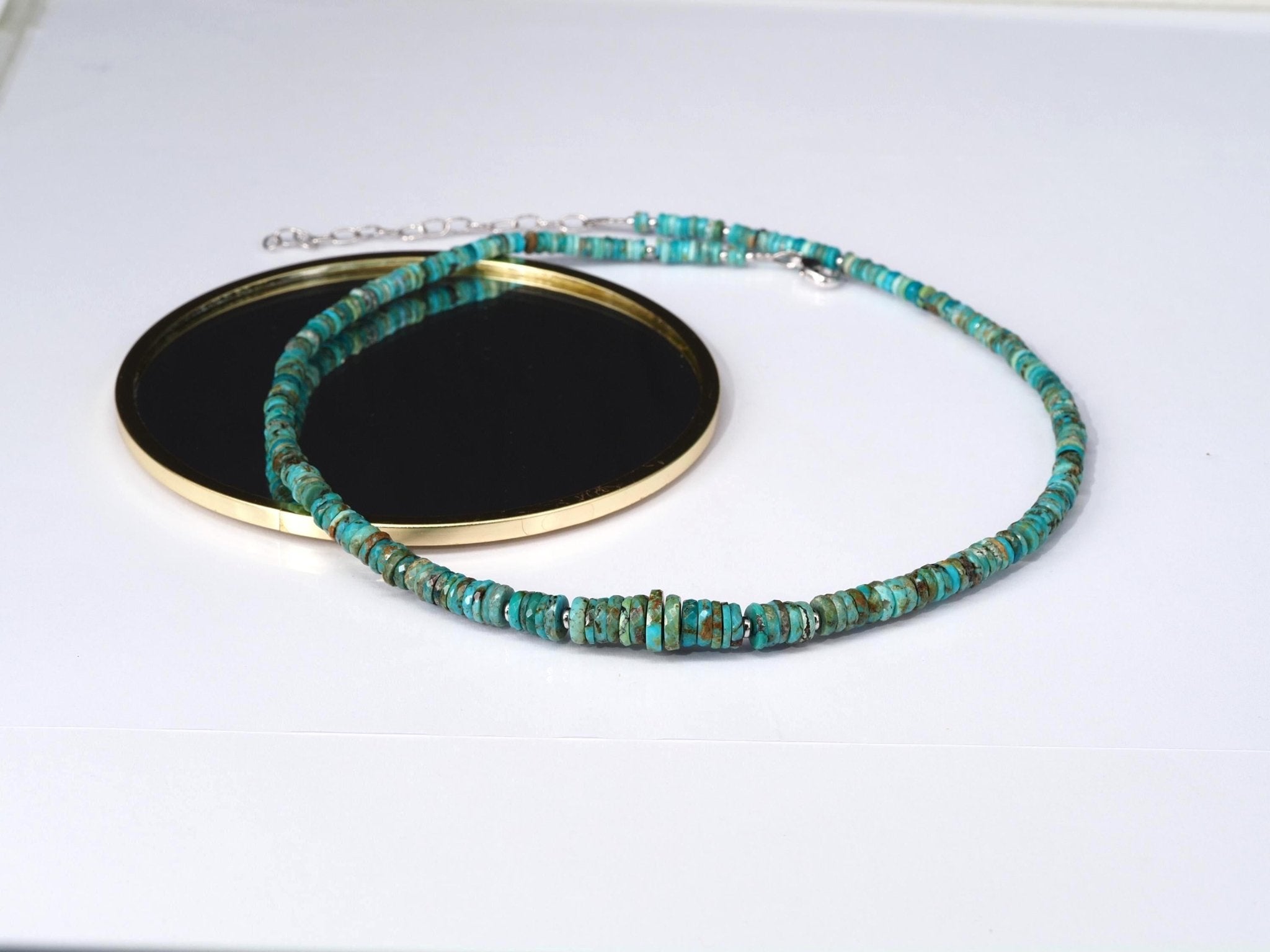 Arizona Türkis Halskette – facettierte Natursteine mit Silberverschluss