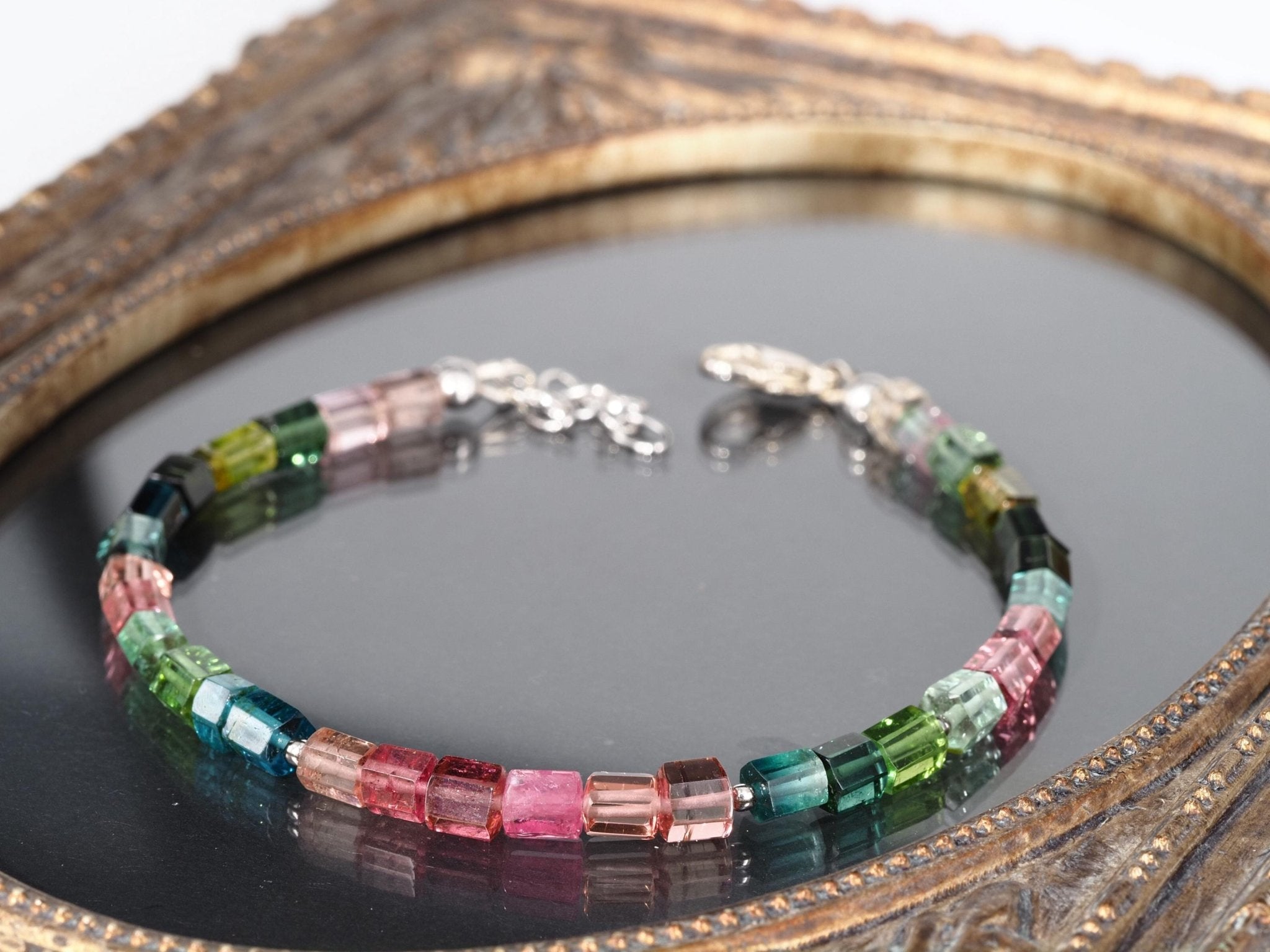 Buntes Turmalin Kristallspitzen Armband – farbenfroher Edelsteinschmuck mit Silberverschluss