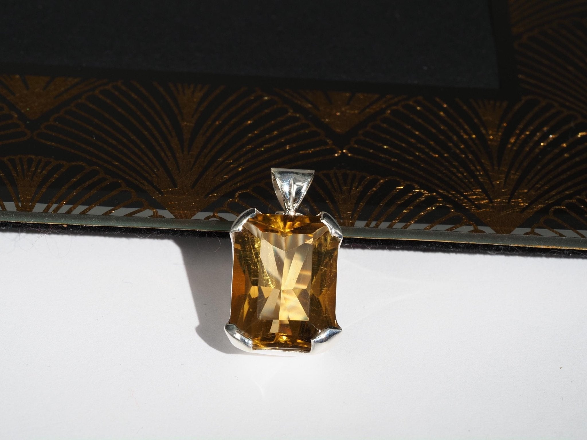 Citrin Anhänger gefasst in 925 Sterling Silber