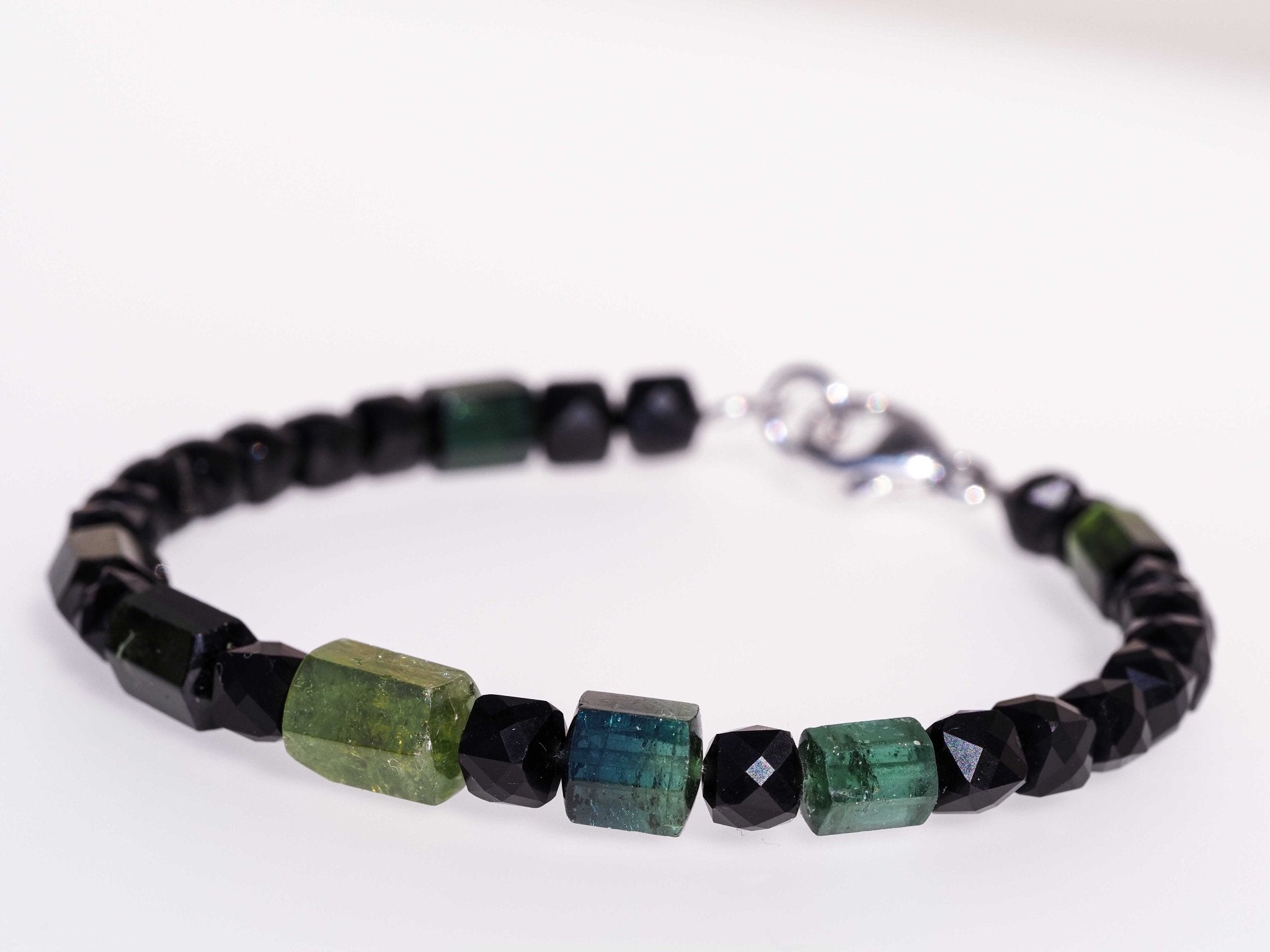 Exklusives grünes Turmalin Armband mit 925 Silber Unikat