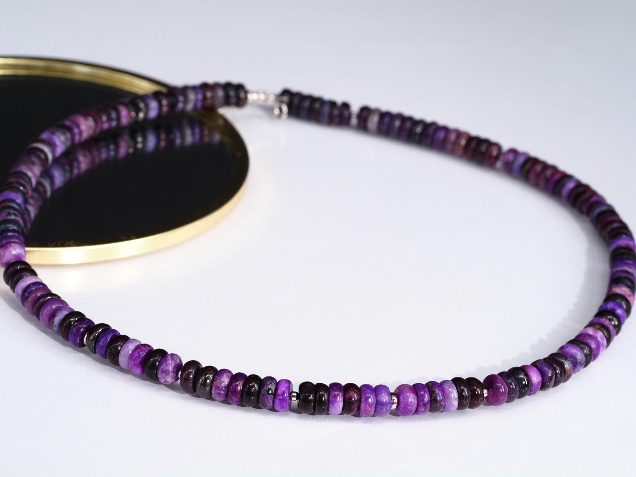 Fantastische Sugilith Kette – echte, naturbelassene Rarität
