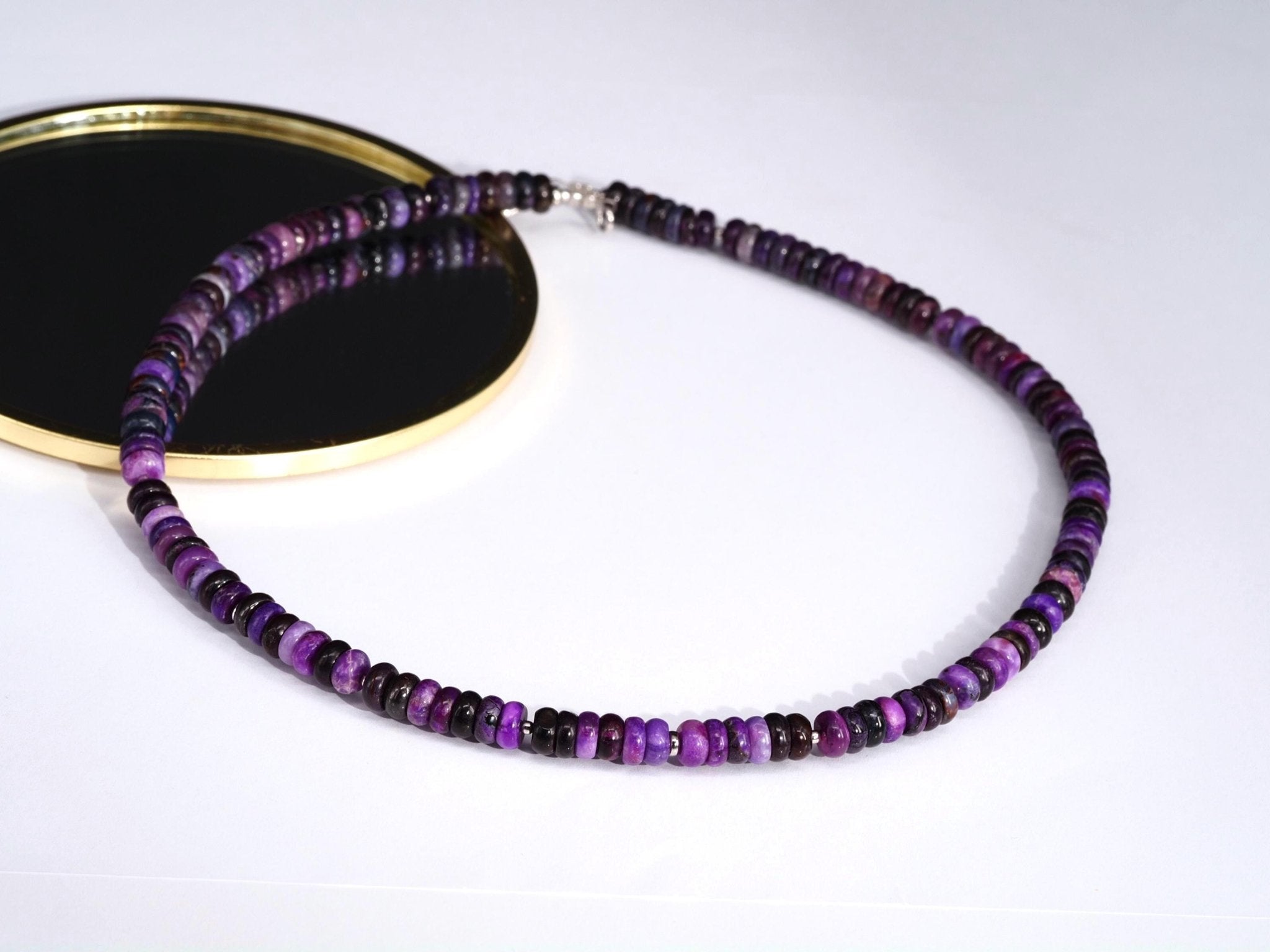 Fantastische Sugilith Kette – echte, naturbelassene Rarität