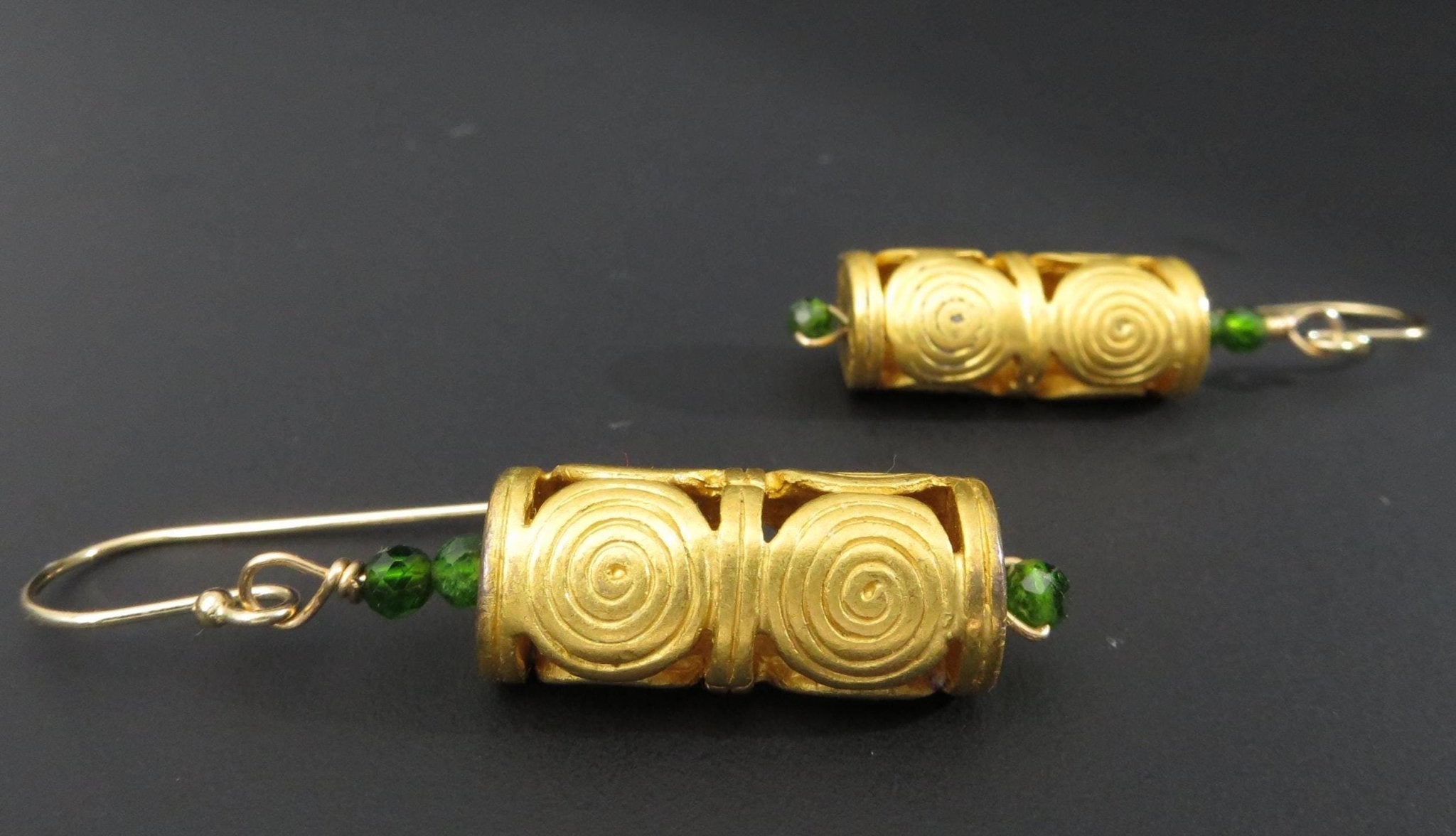 grüne Chromediopsid Edelstein Ohrringe Antikschmuck