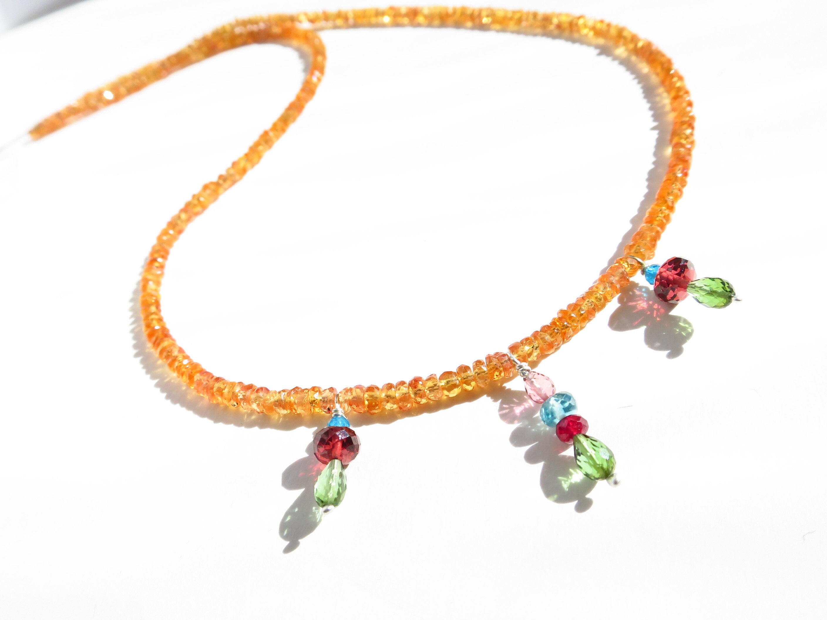 Saphir-Edelsteinkette in orange mit Turmalin facettiert