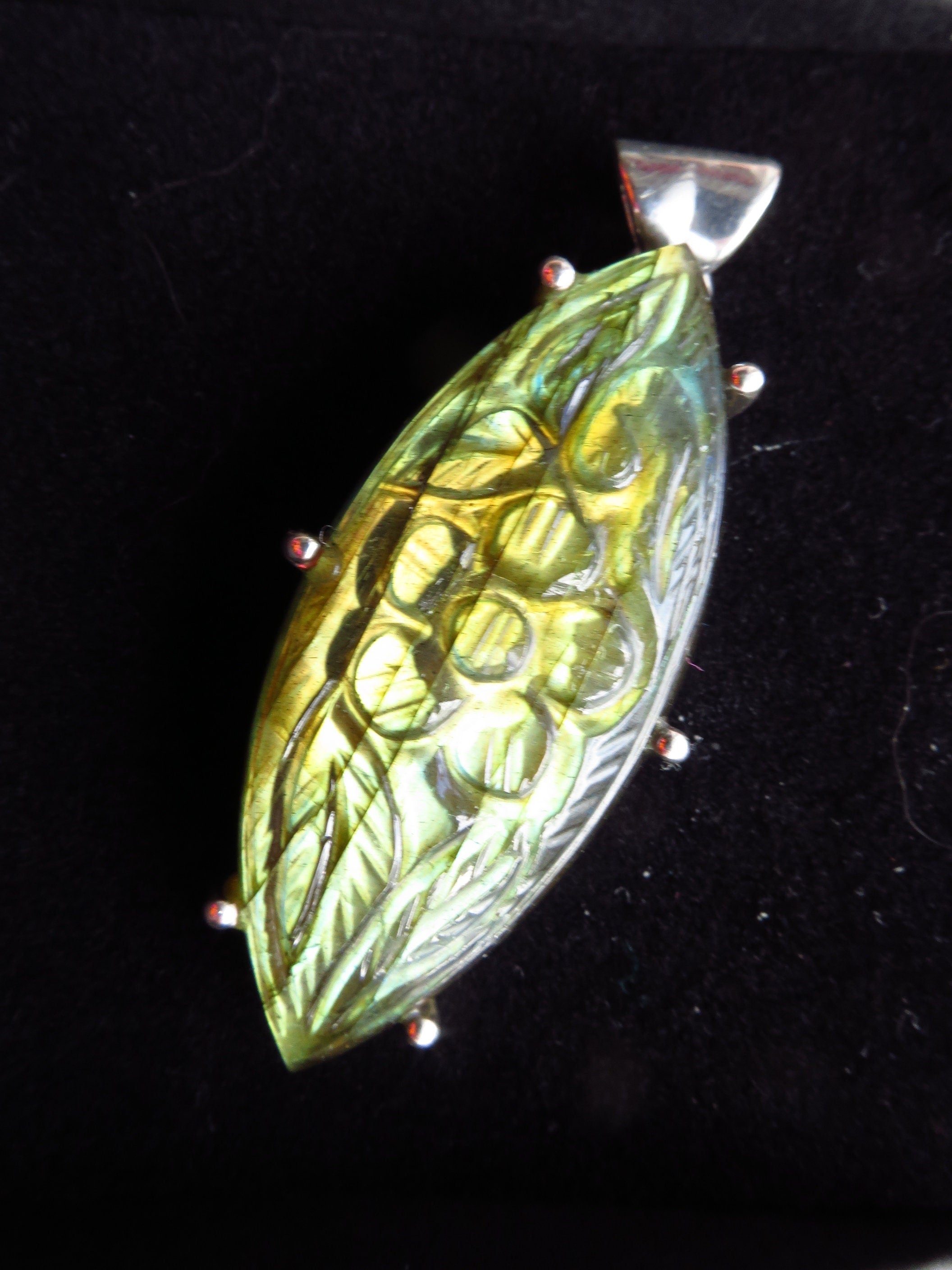 Gravierter Labradorit Anhänger Sterling Silber 47 mm