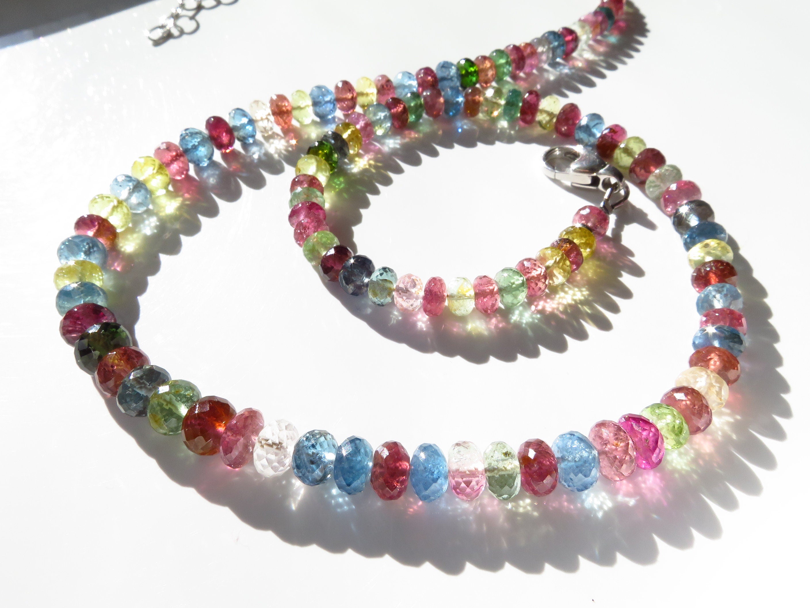 Turmalin Halskette blau rosa Edelstein Kette facettiert