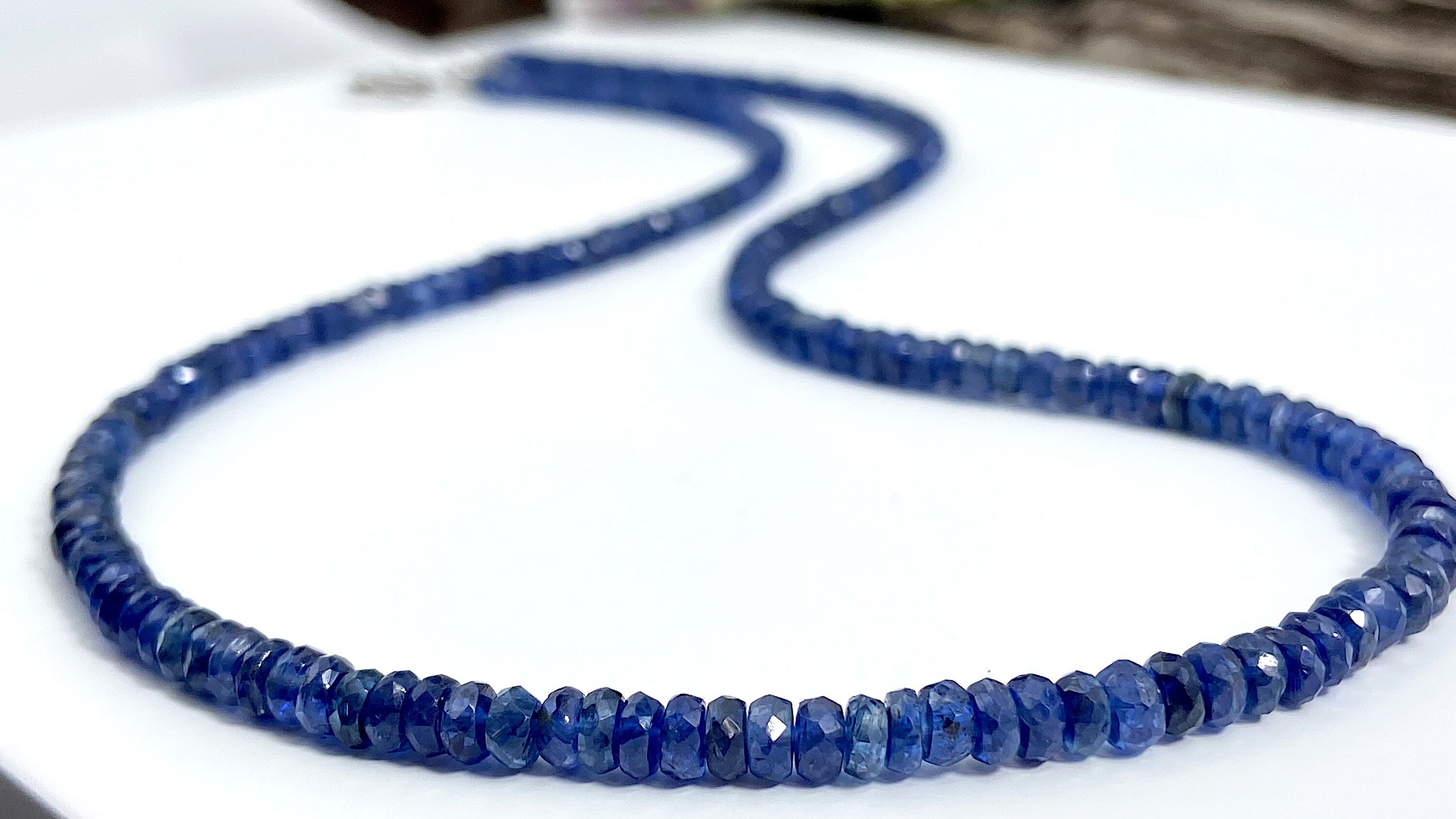 Blaue Saphir Kette facettiert 43 cm natürlich und unbehandelt