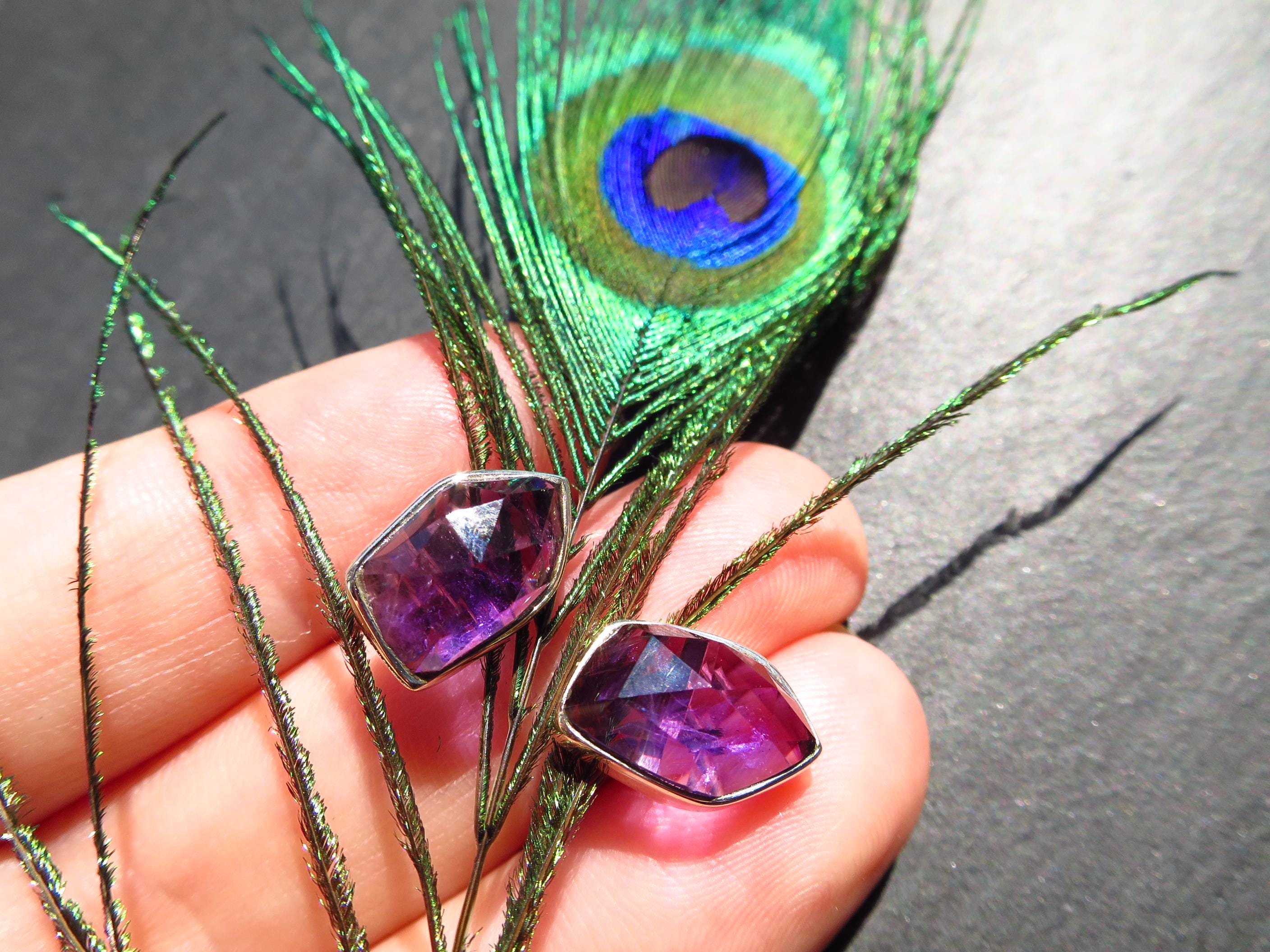 Große Rose cut lila Amethyst Ohrstecker in 925 Silber