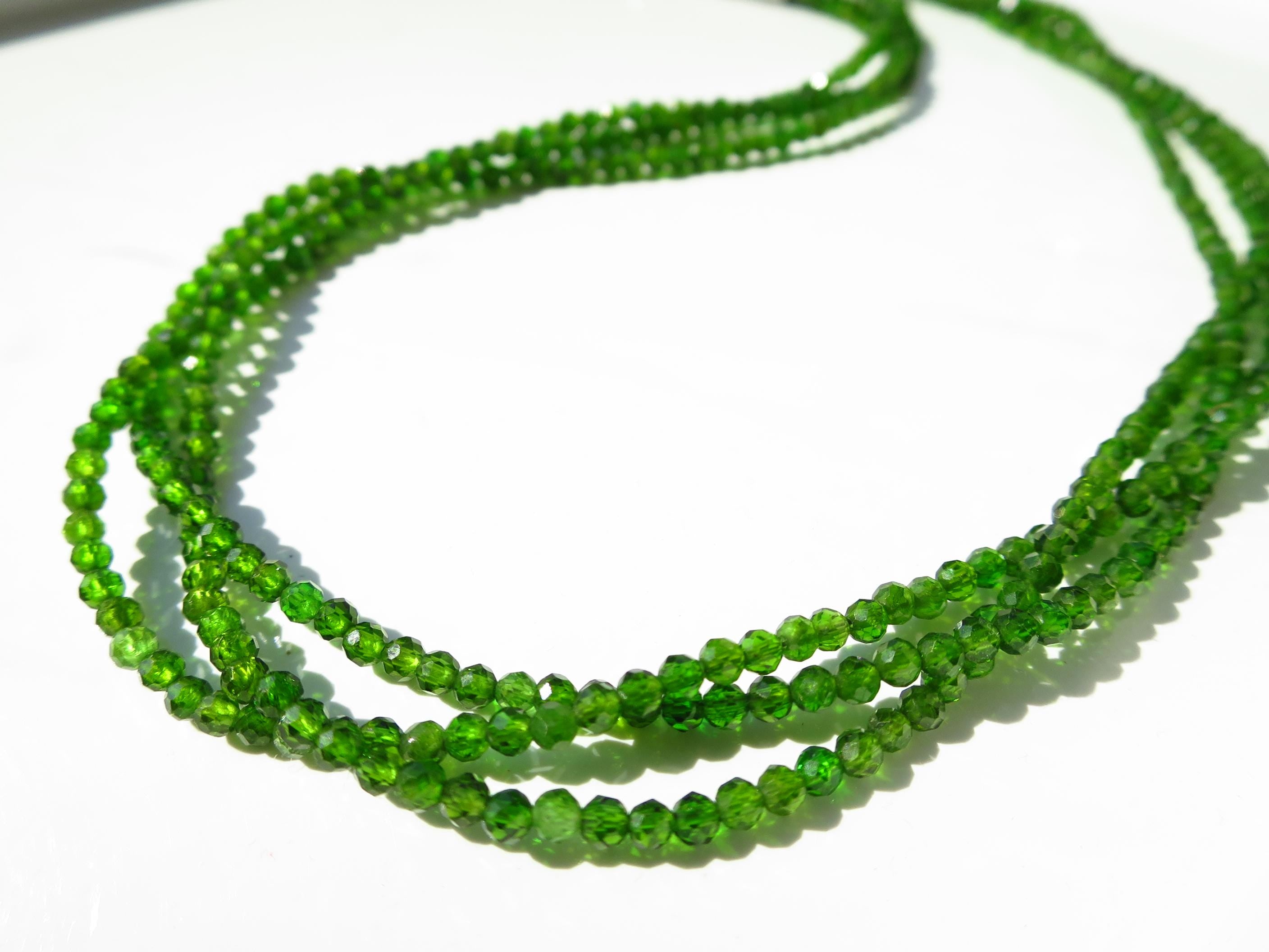 Grüne Edelstein Kette 3 reihige Natur Chromdiopsid