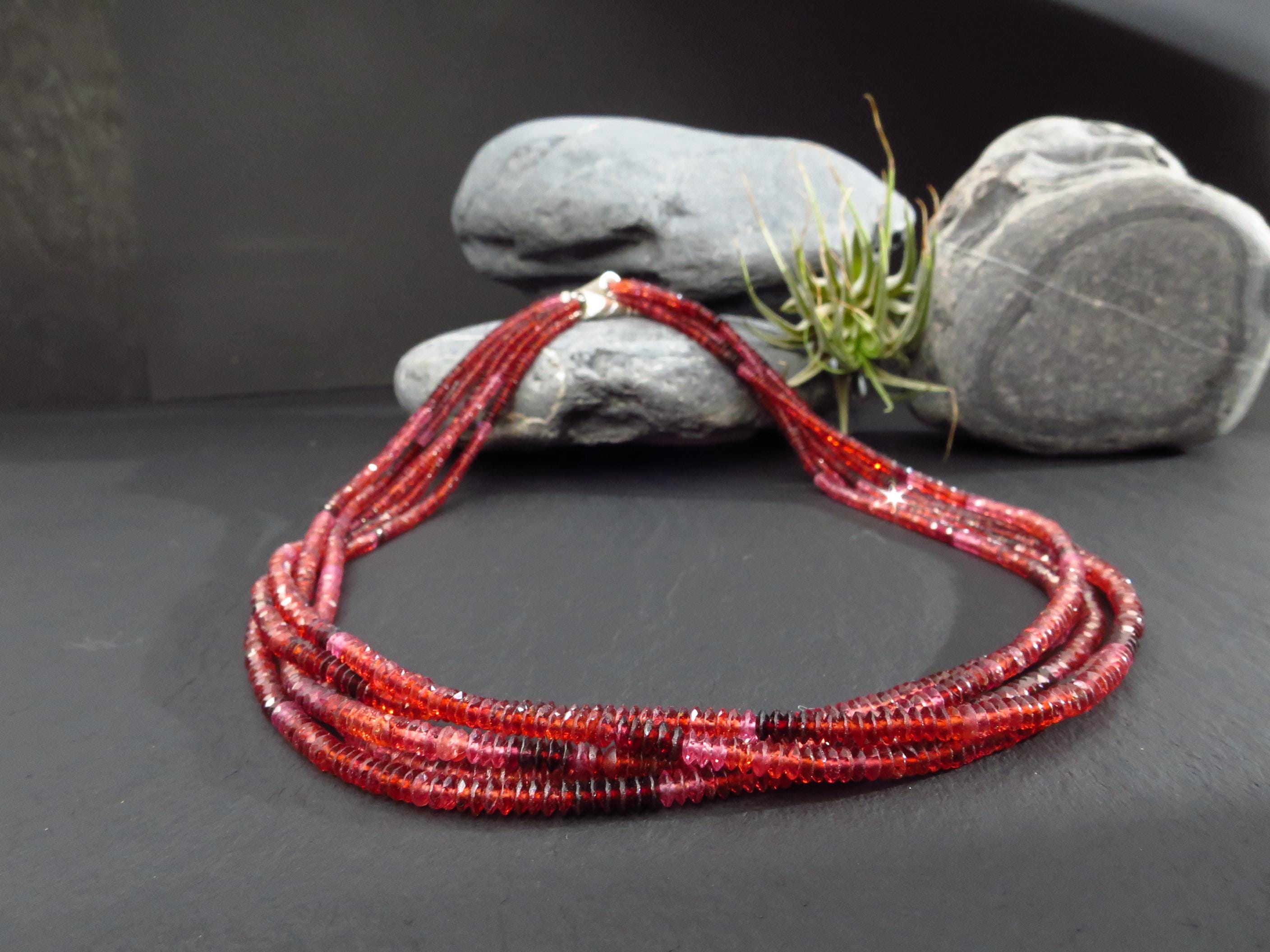Granat Halskette mit 925 Silber Verschluss 5 Reihen rotes Edelstein Collier in verschiedenen Farbtönen