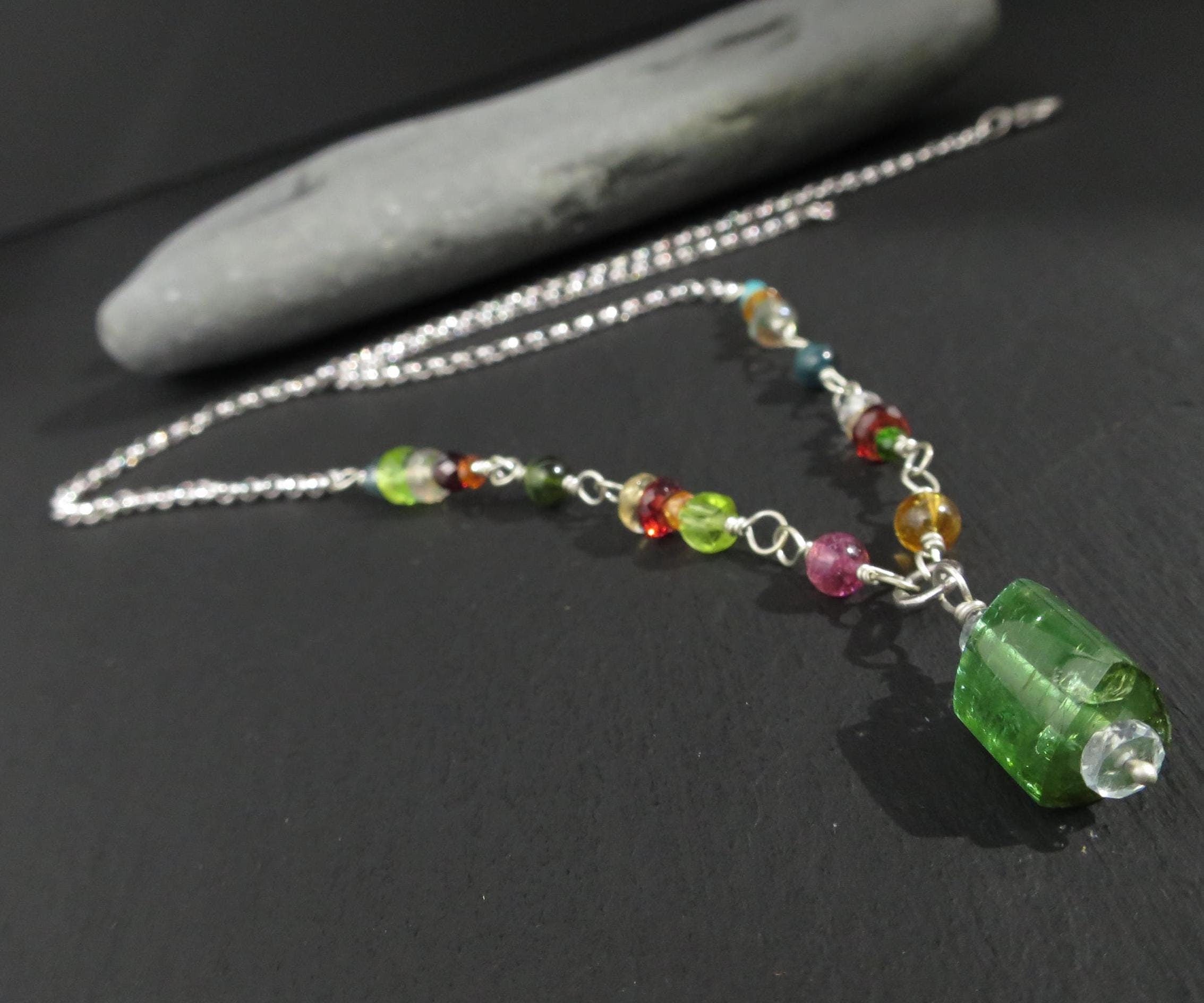 Turmalin Anhänger Silber Kette grüne Turmalin-Spitze