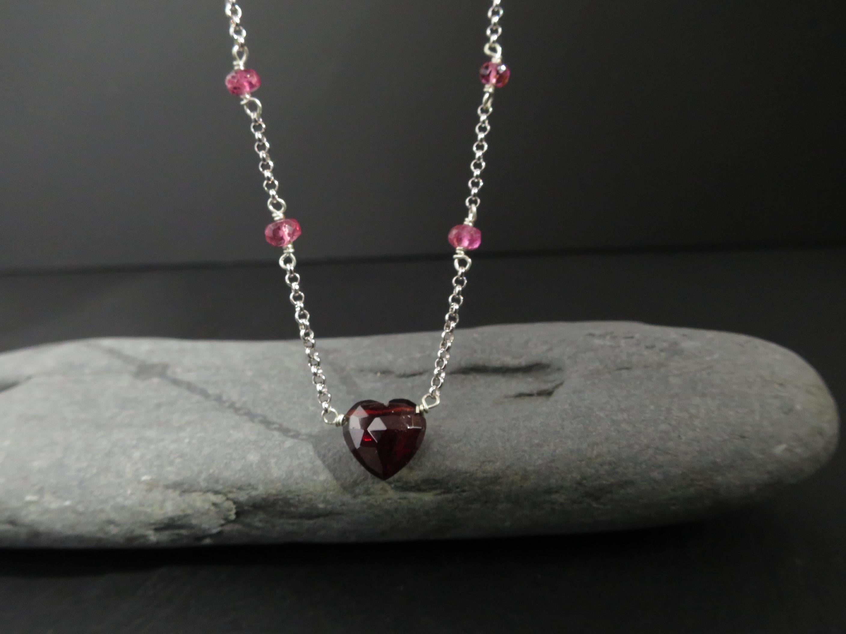 Mosambik Granat Anhänger Herz mit Pink Turmalin