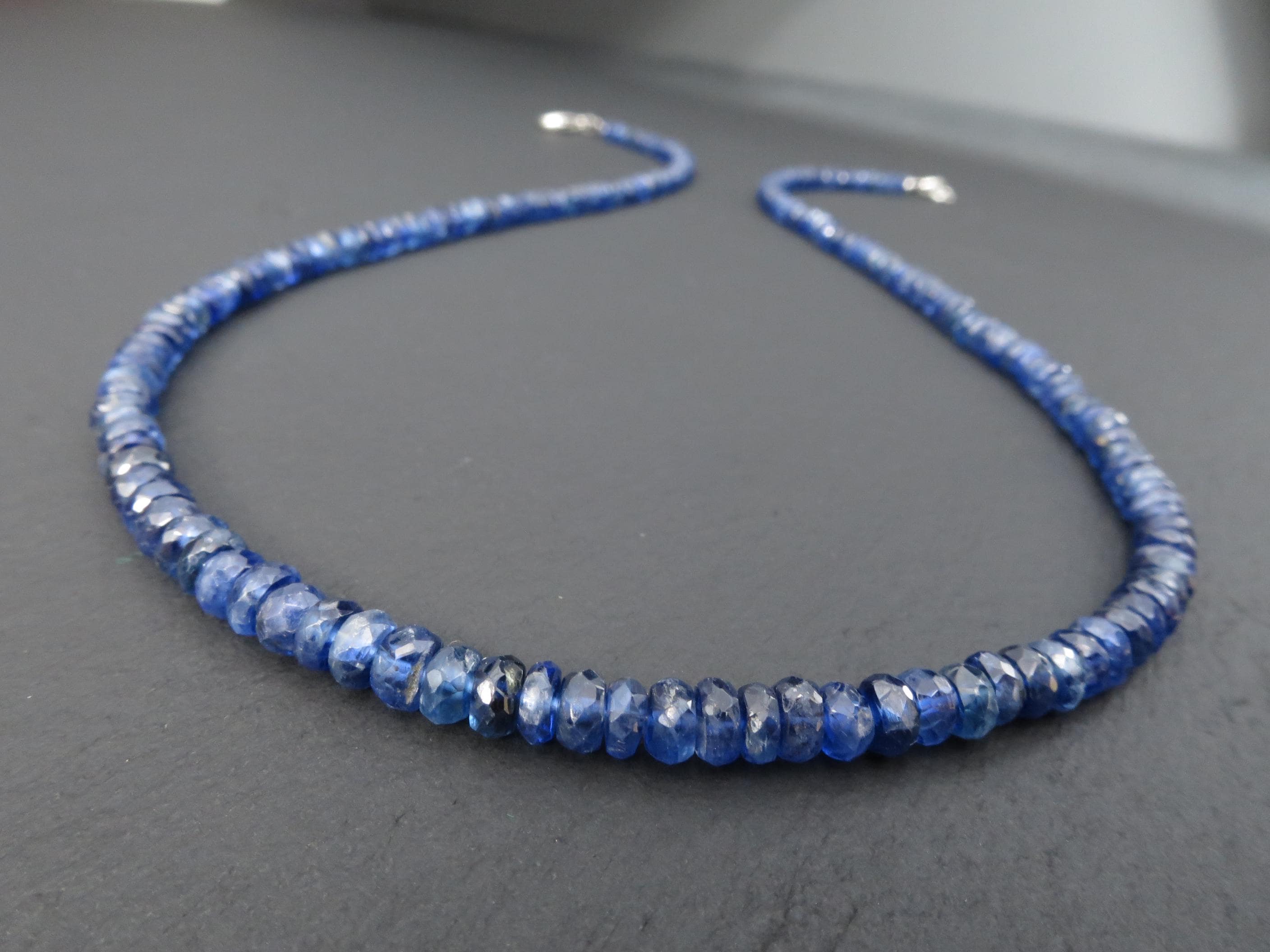 Blaue Saphir Kette facettiert natürlich und unbehandelt 44 cm