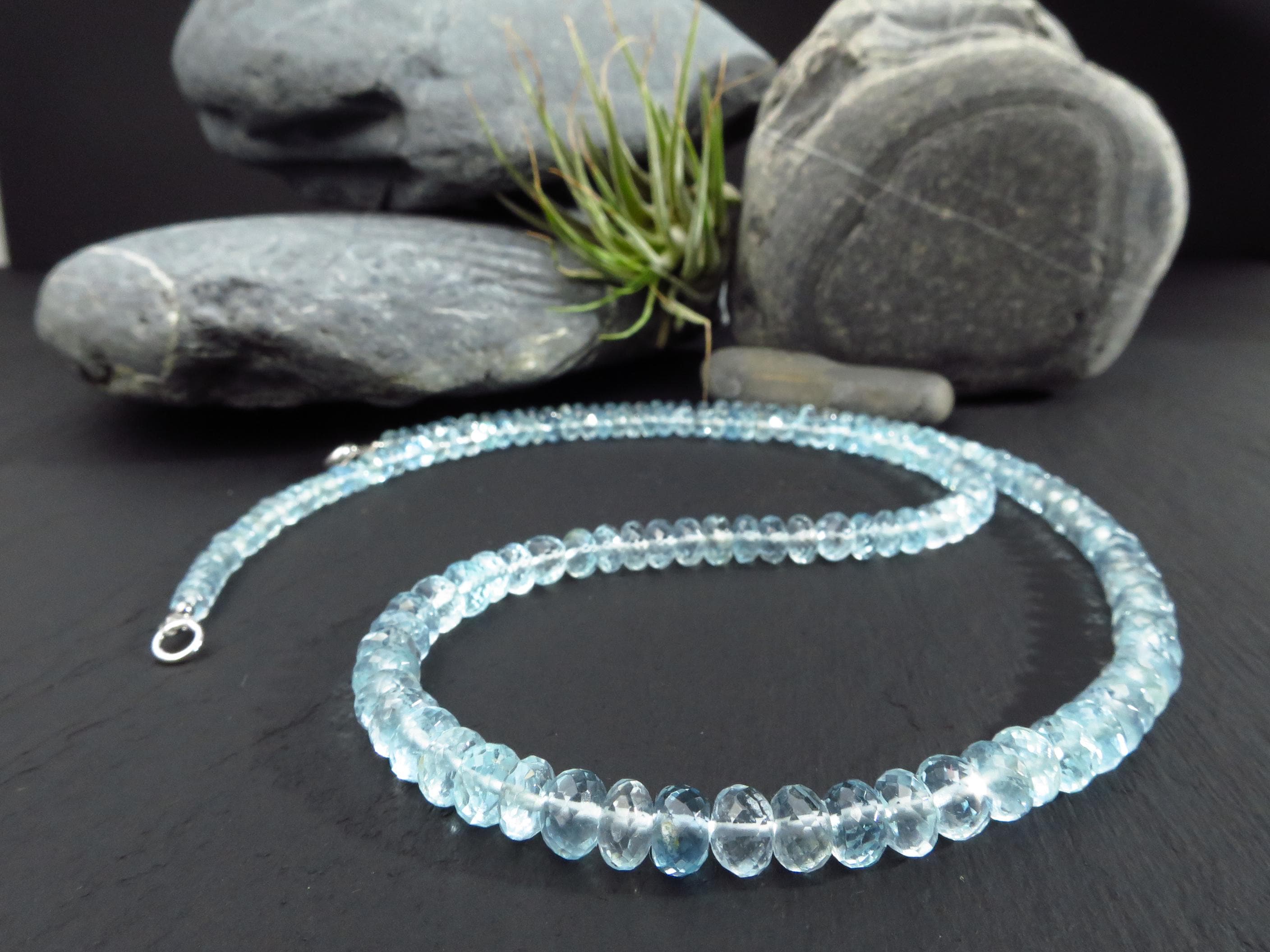 Aquamarin Kette natur Edelstein Collier facettiert