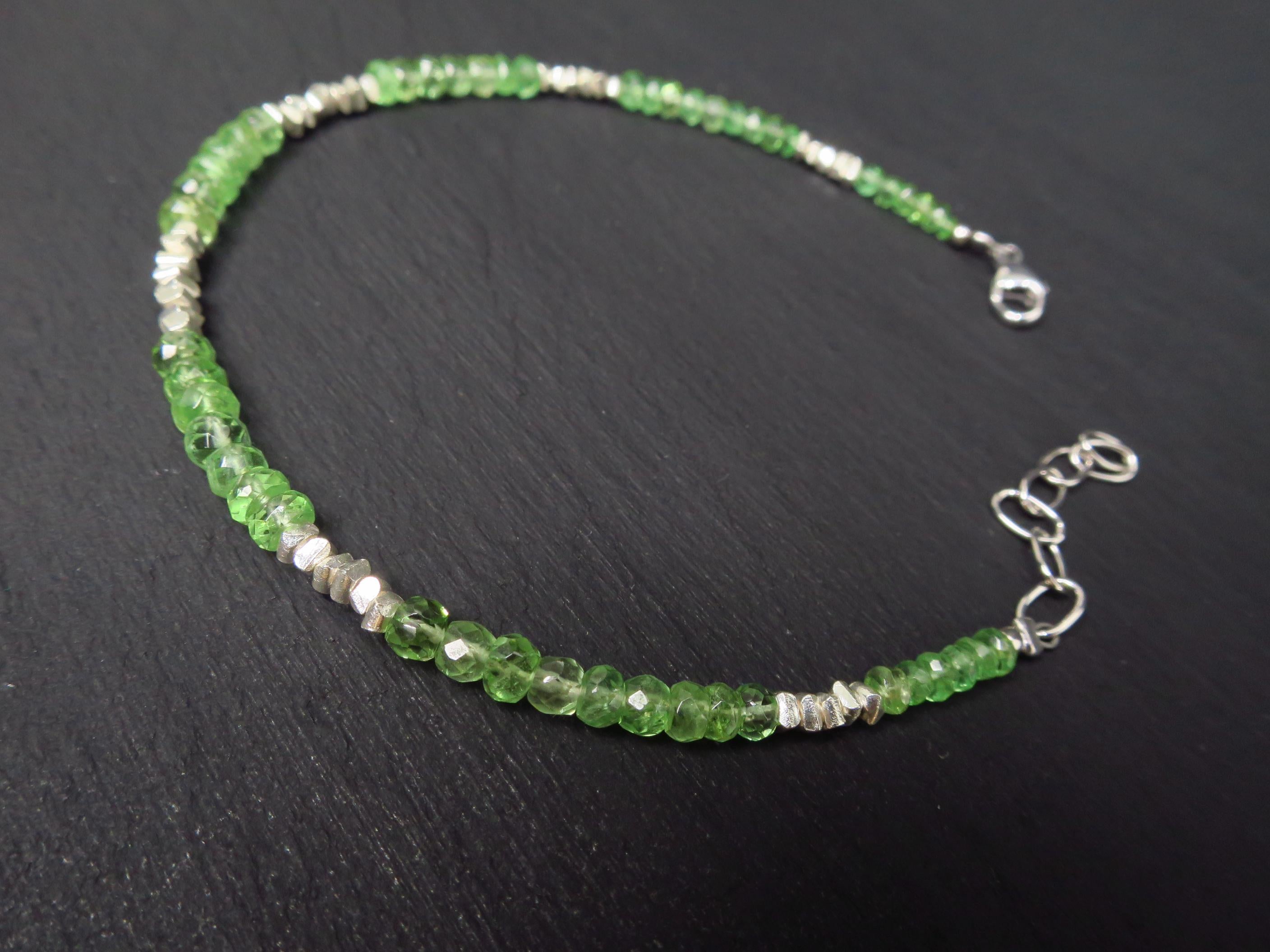 Tsavorit Armband facettiert mit Sterling Silber Details