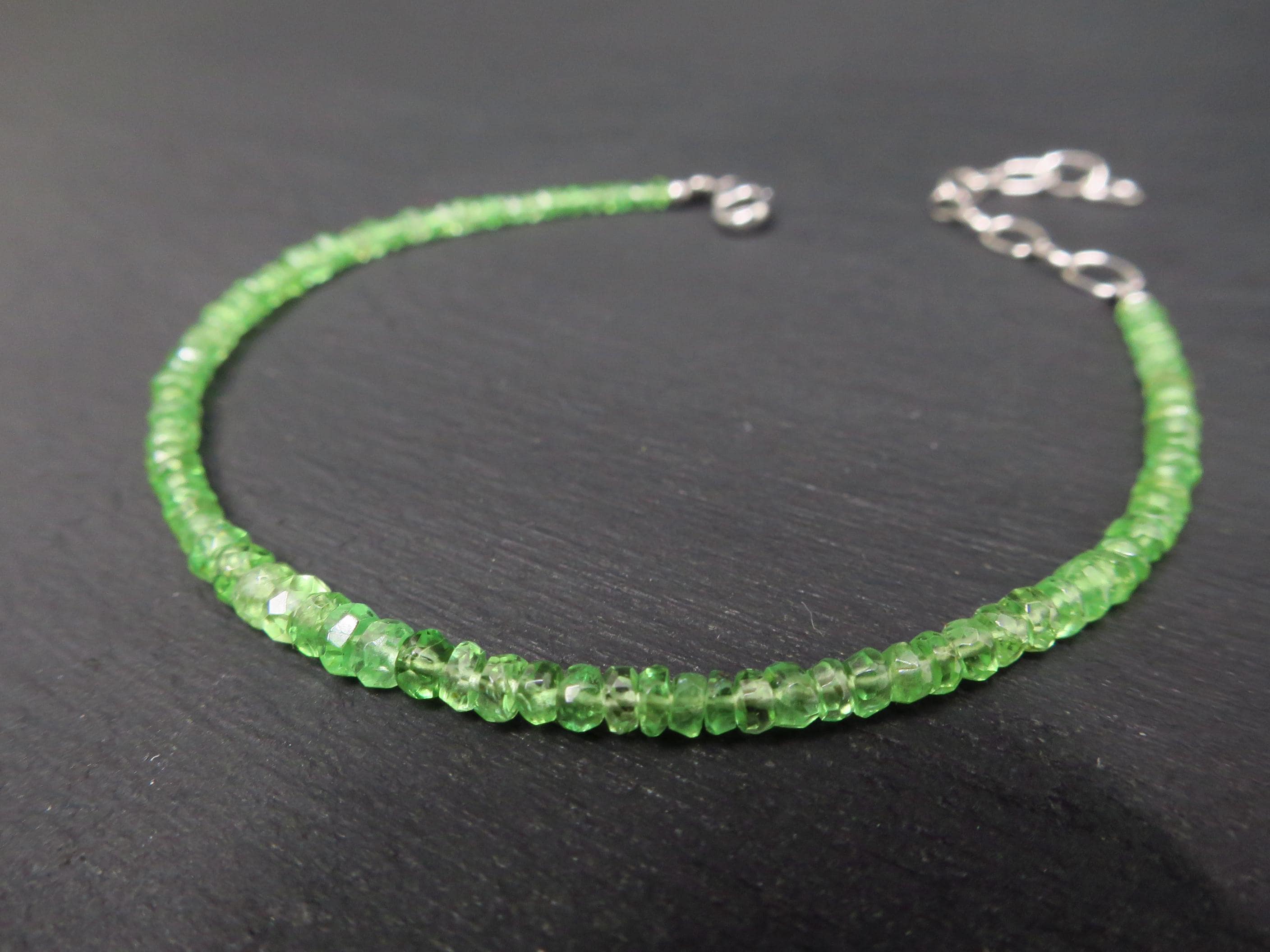 Tsavorit Armband facettiert mit 925 Silber Verschluss