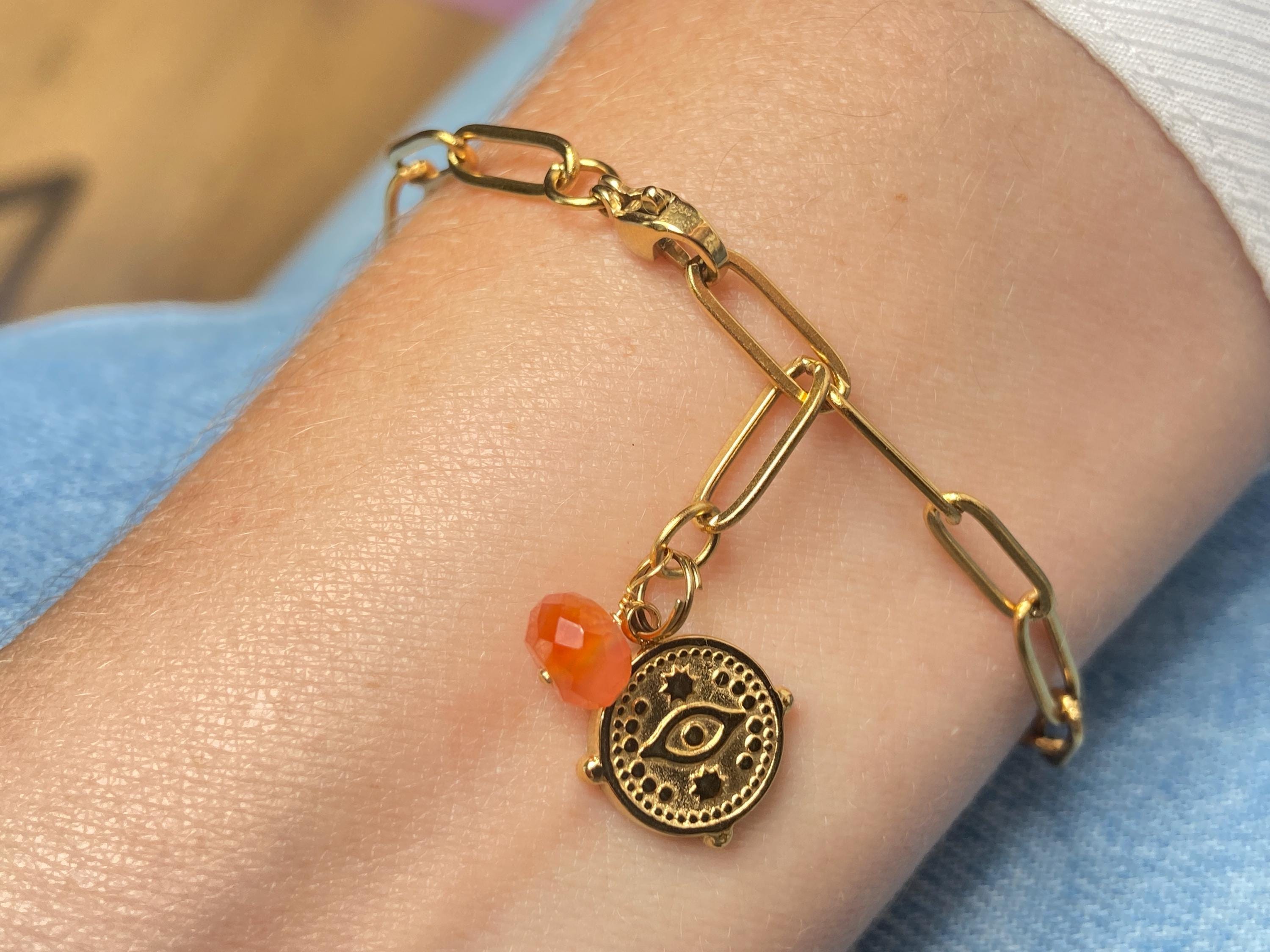 Karneol Edelstein Armband in Orange und Gold, Stapelarmband, bangle bracelet