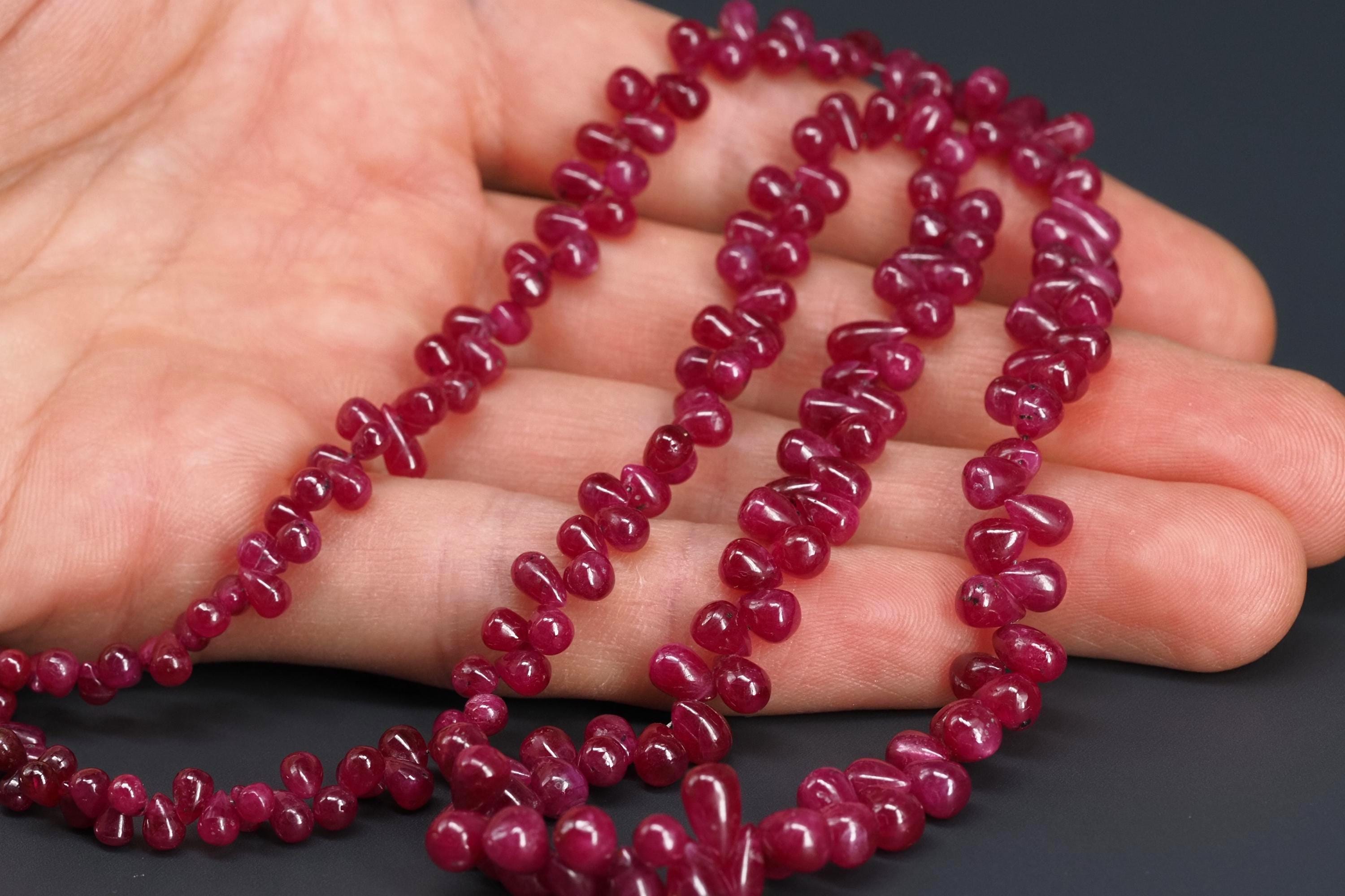 Rubin Kette – natürliche Tropfen & 14 Karat Gold Verschluss