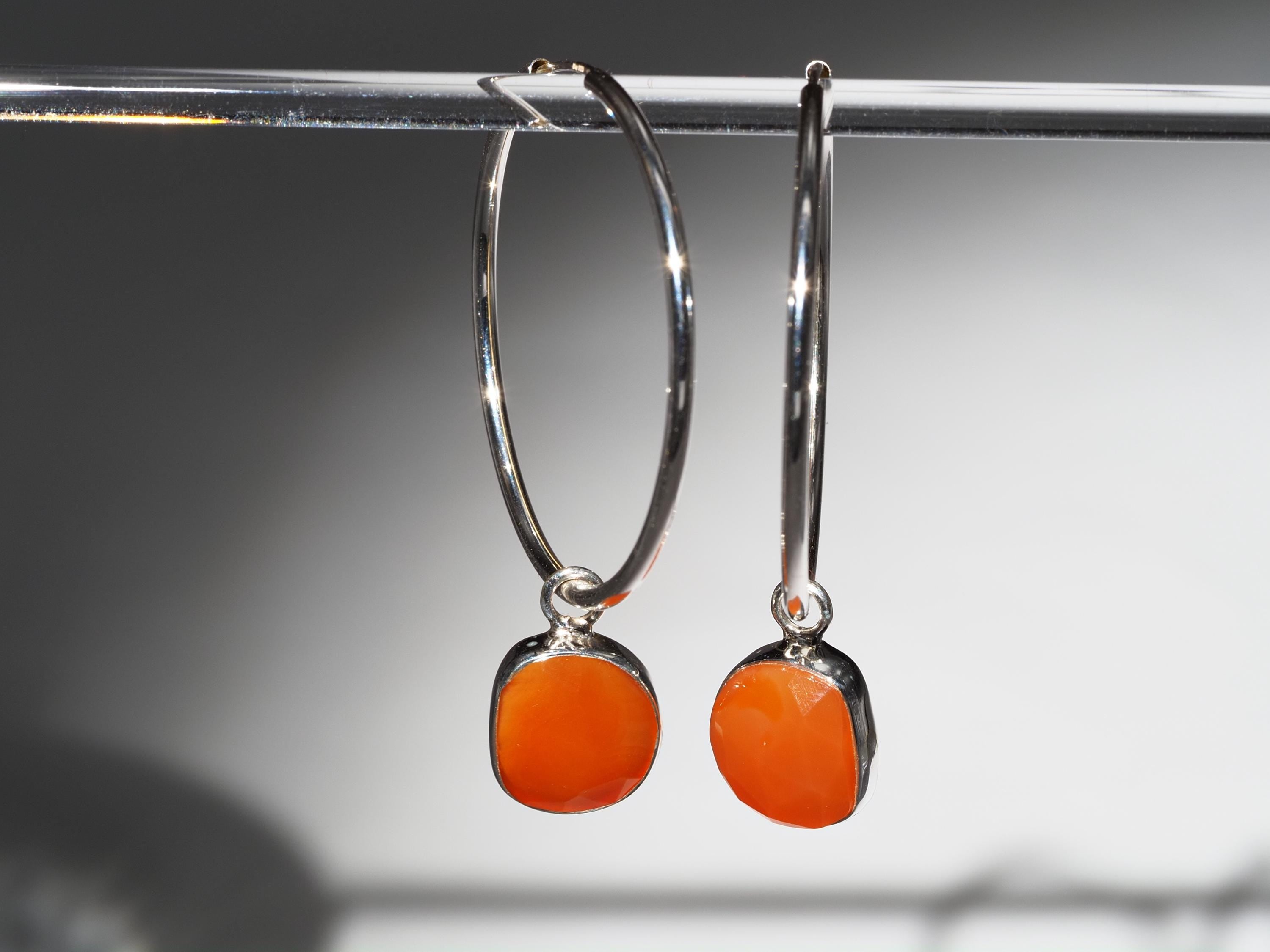 Karneol Silber Creolen elegante Ohrringe mit orangen Edelsteinen