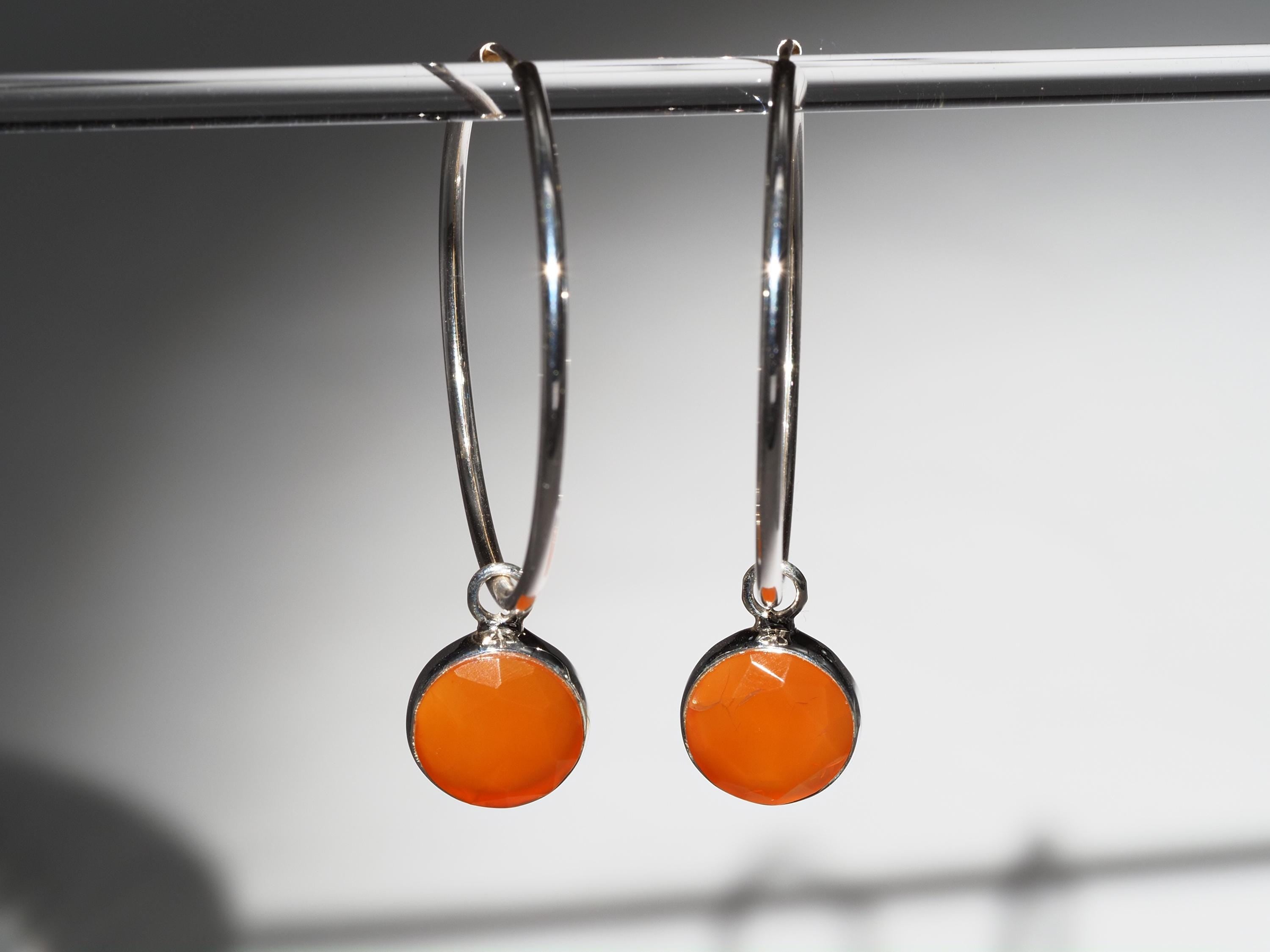 Karneol Silber Creolen Ohrringe mit orangen Edelsteinen