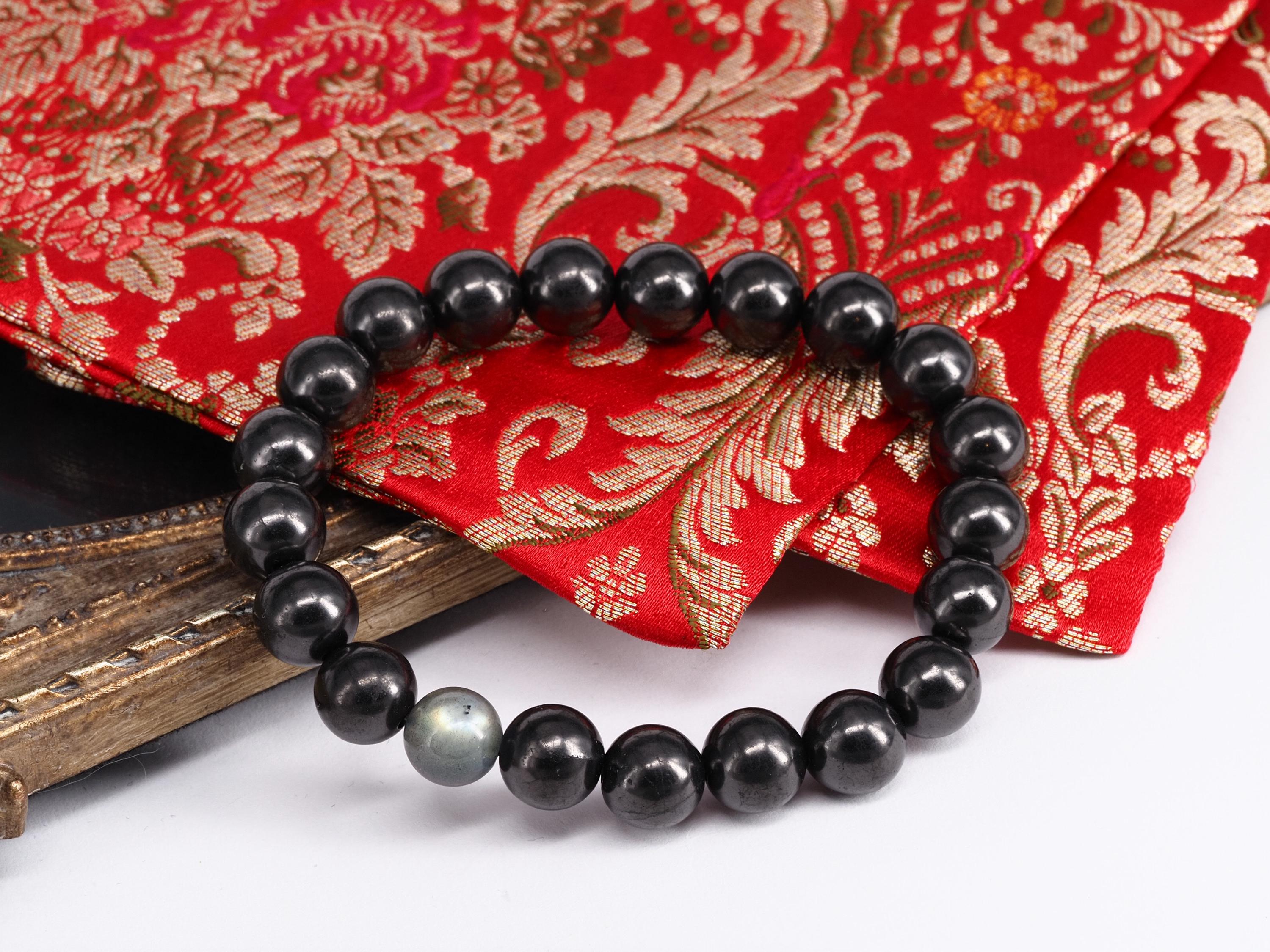 Schungit Armband Eleganz trifft auf kraftvolle Energie