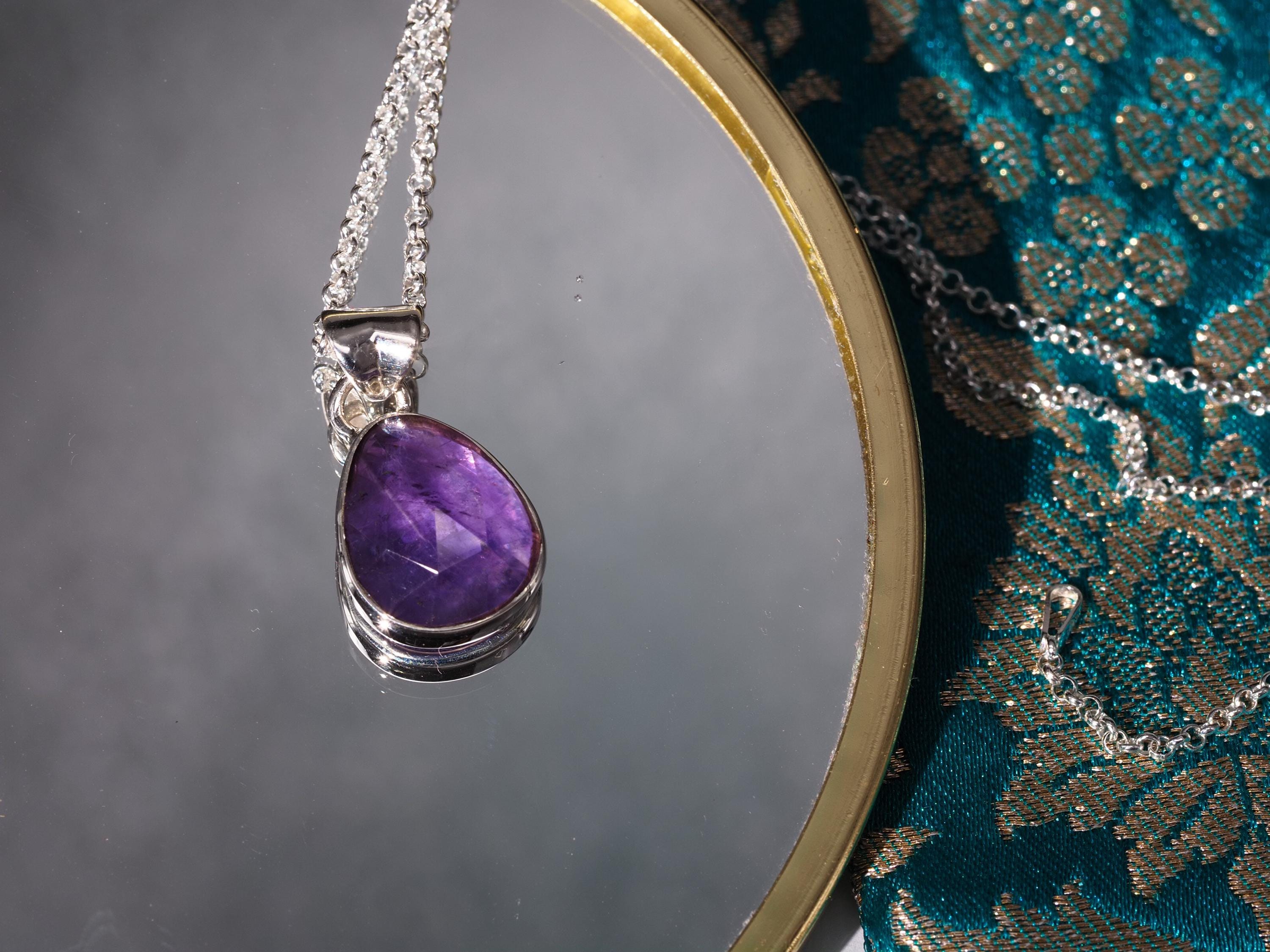Anhänger Amethyst – zierlicher Edelsteinanhänger Silber