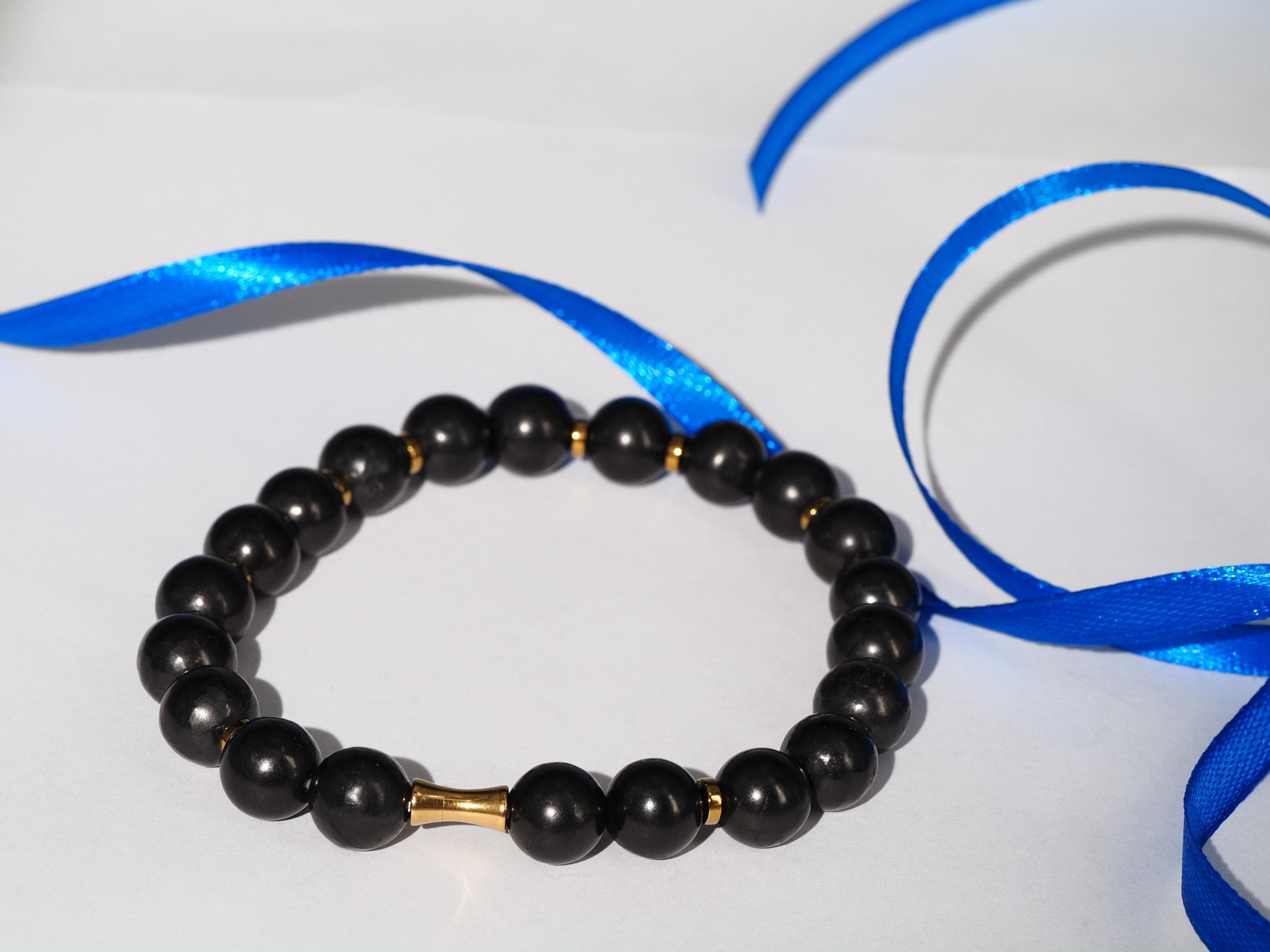 Schungit Armband – edles Schmuckstück aus schwarzem Schungit