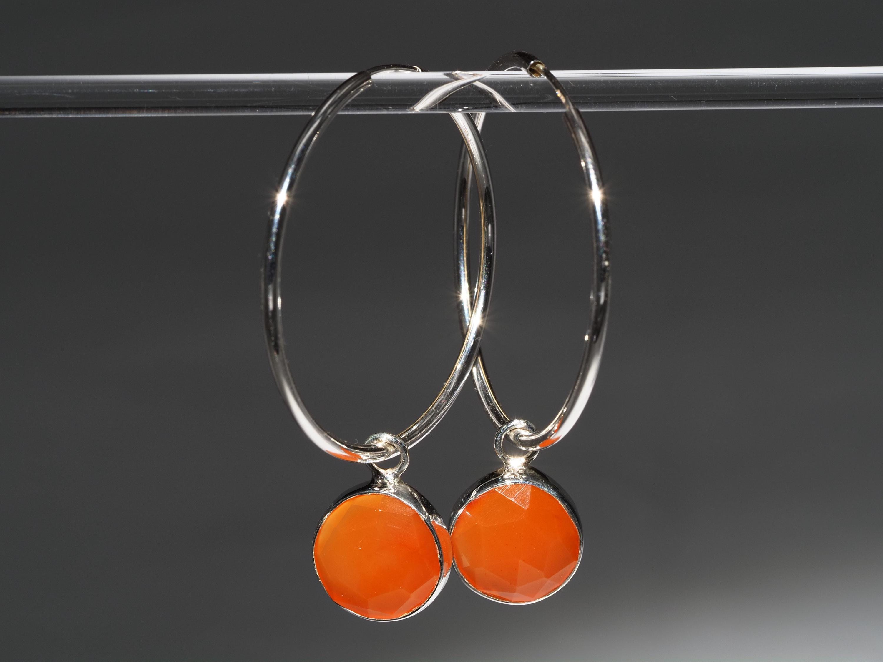 Karneol Silber Creolen – elegante Ohrringe mit orangen Edelsteinen