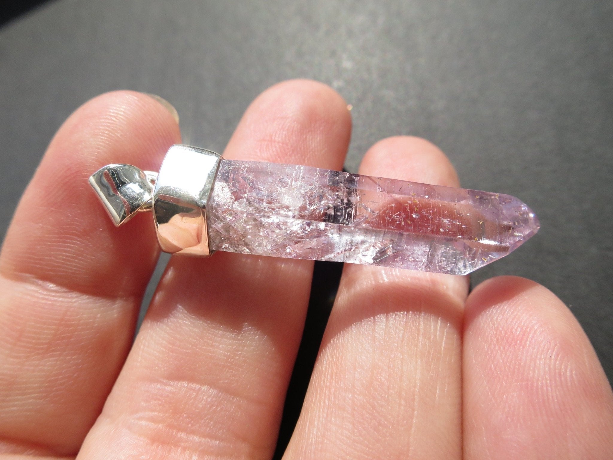 Kristall Anhänger Silber Namibia Natur Kristall Brandberg Afrika zart lila Kristall Spitze Kettenanhänger Silber Amethyst Anhänger Silber