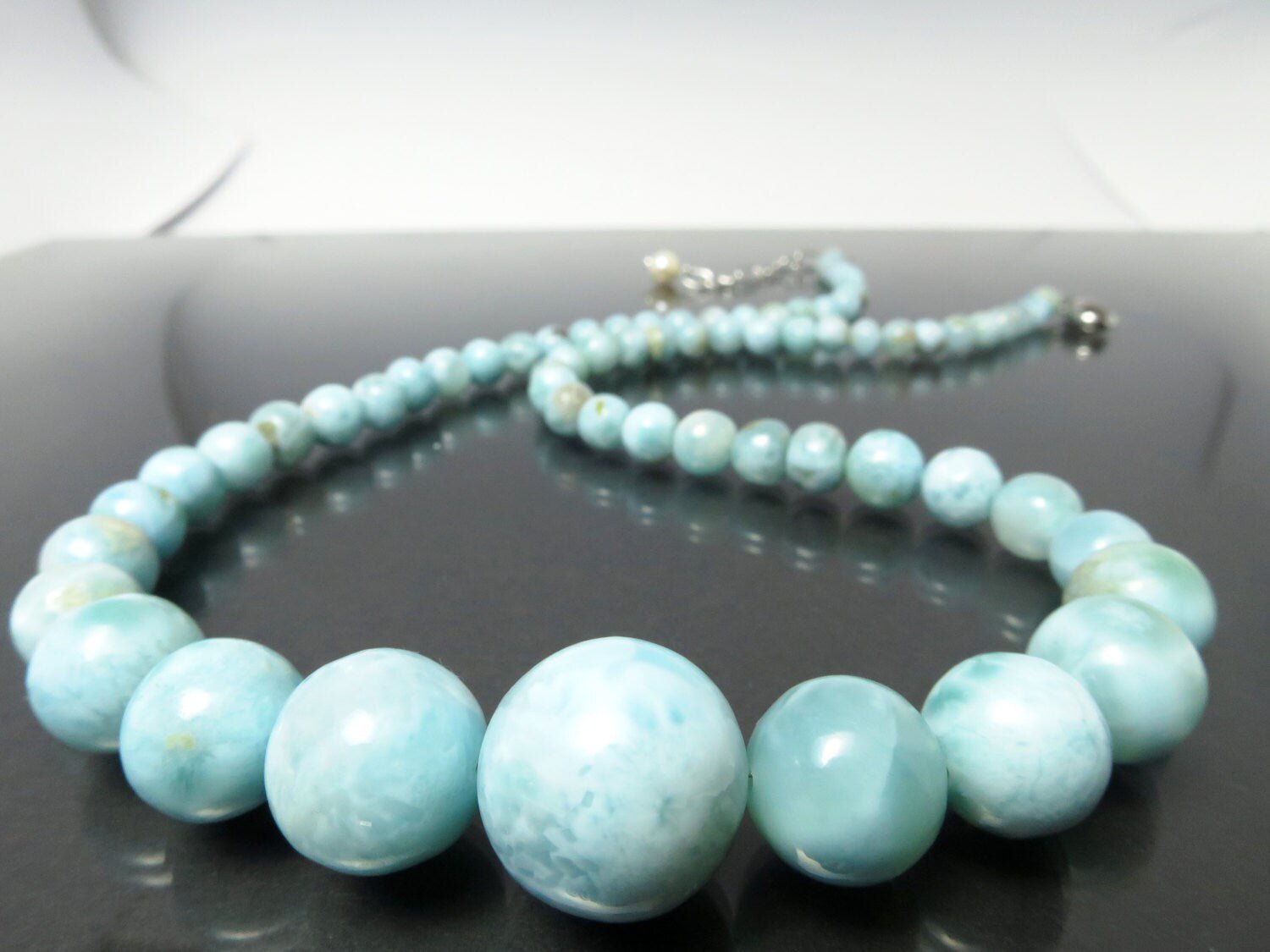Larimar Kette, blaue Larimar - Perlen in Kugelform, Atlantis - Stein aus der Karibik / natürliche große Larimar
