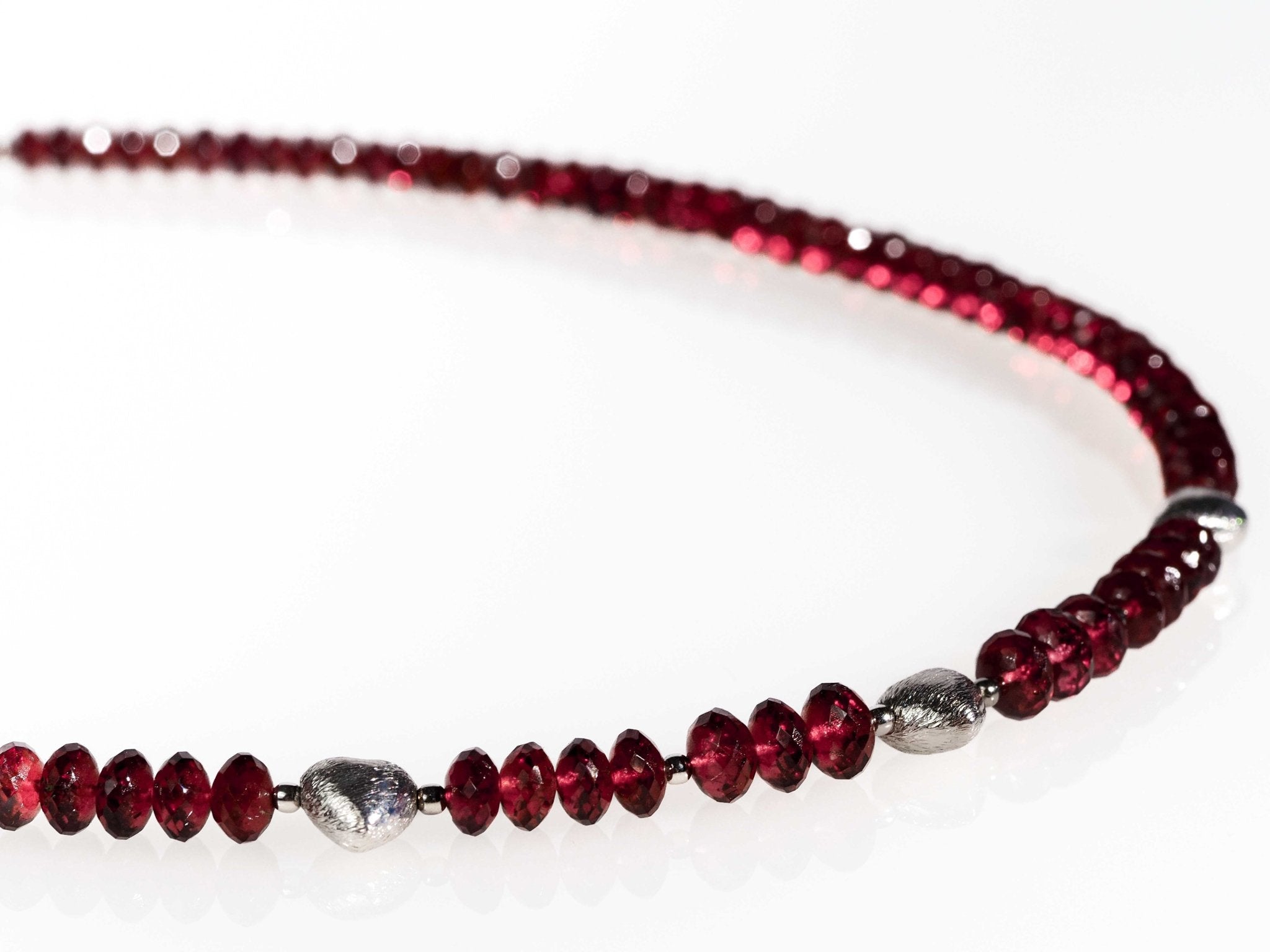 Mosambik Granat Halskette rotes Edelstein Herz Collier