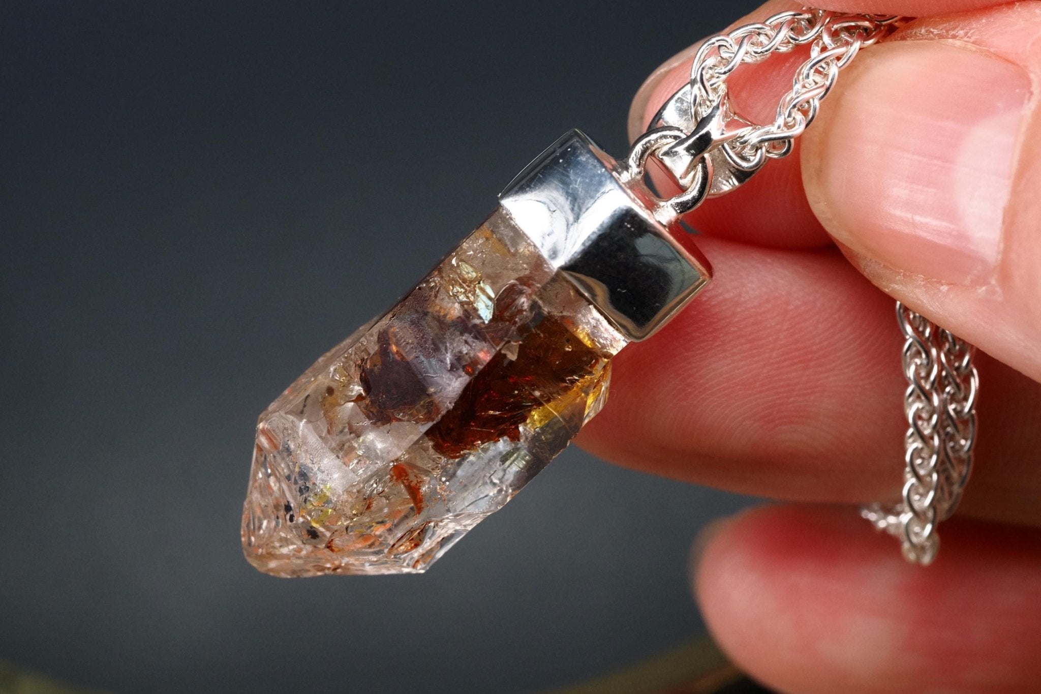 Petroleum Quarz Anhänger 38mm Lang Silber UV Kristall