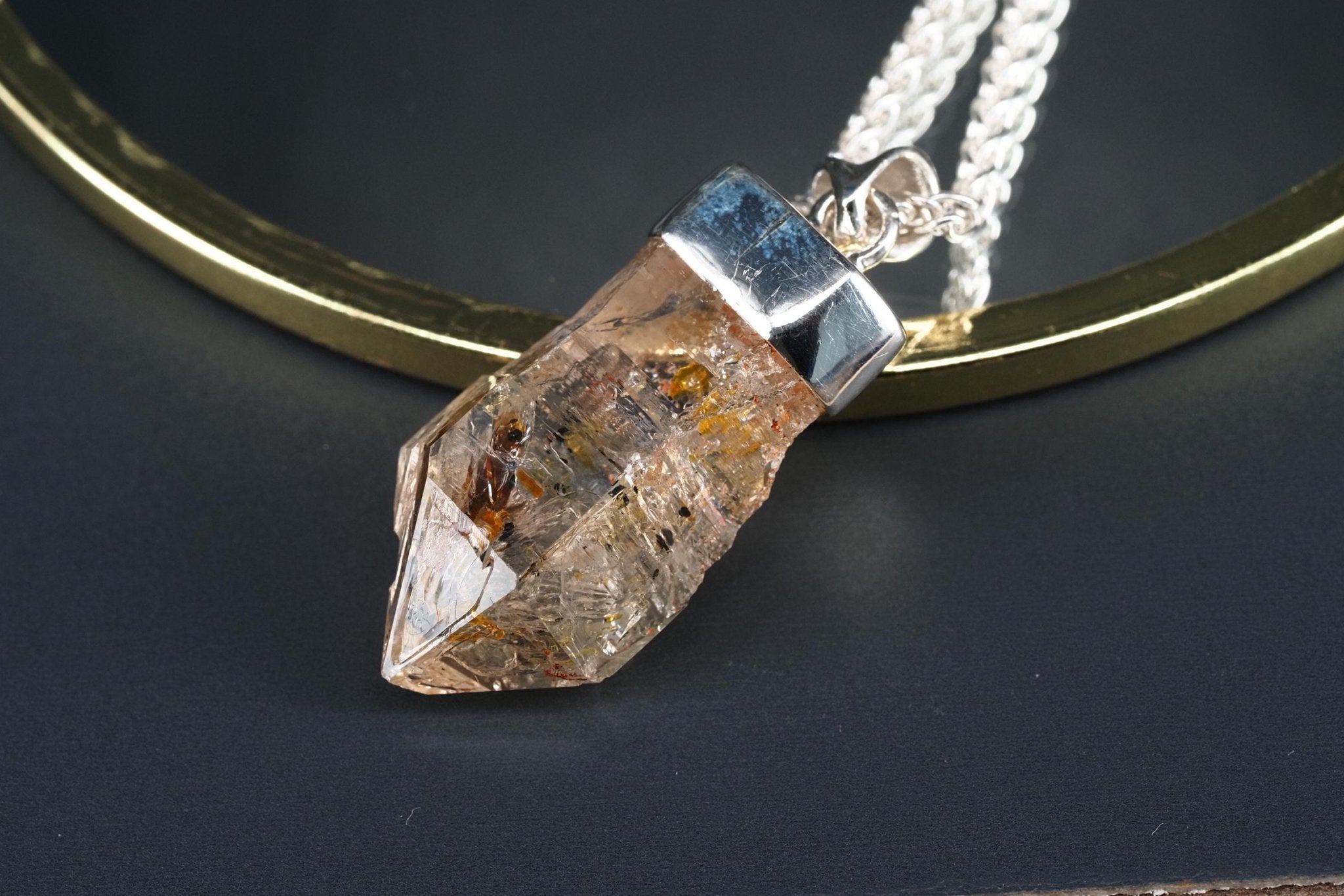 Petroleum Quarz Anhänger 39mm Lang Silber UV Kristall