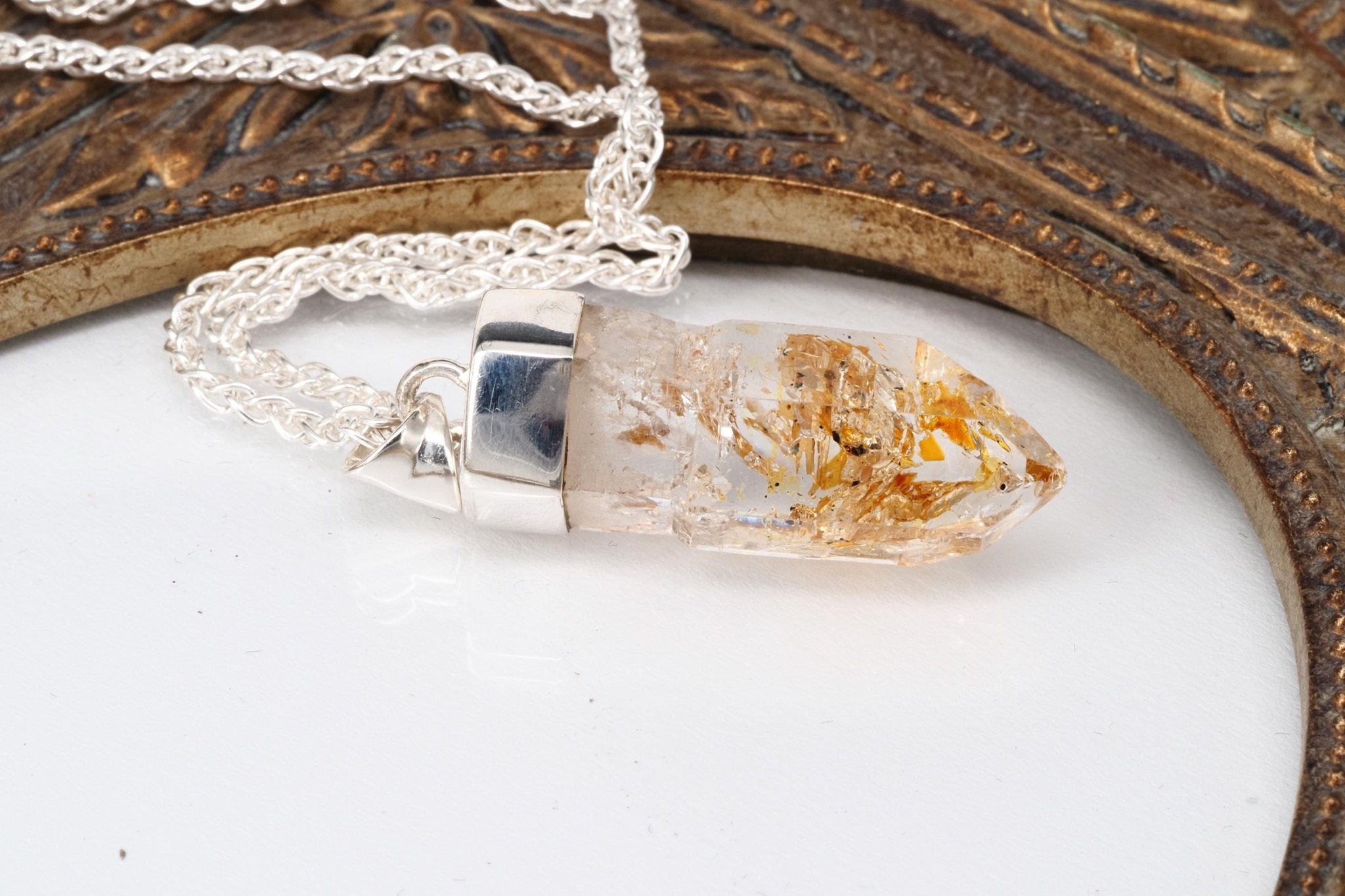 Petroleum Quarz AnhÀnger Firefly Kristall aus Madagaskar gefasst in 925 Sterling Silber UV