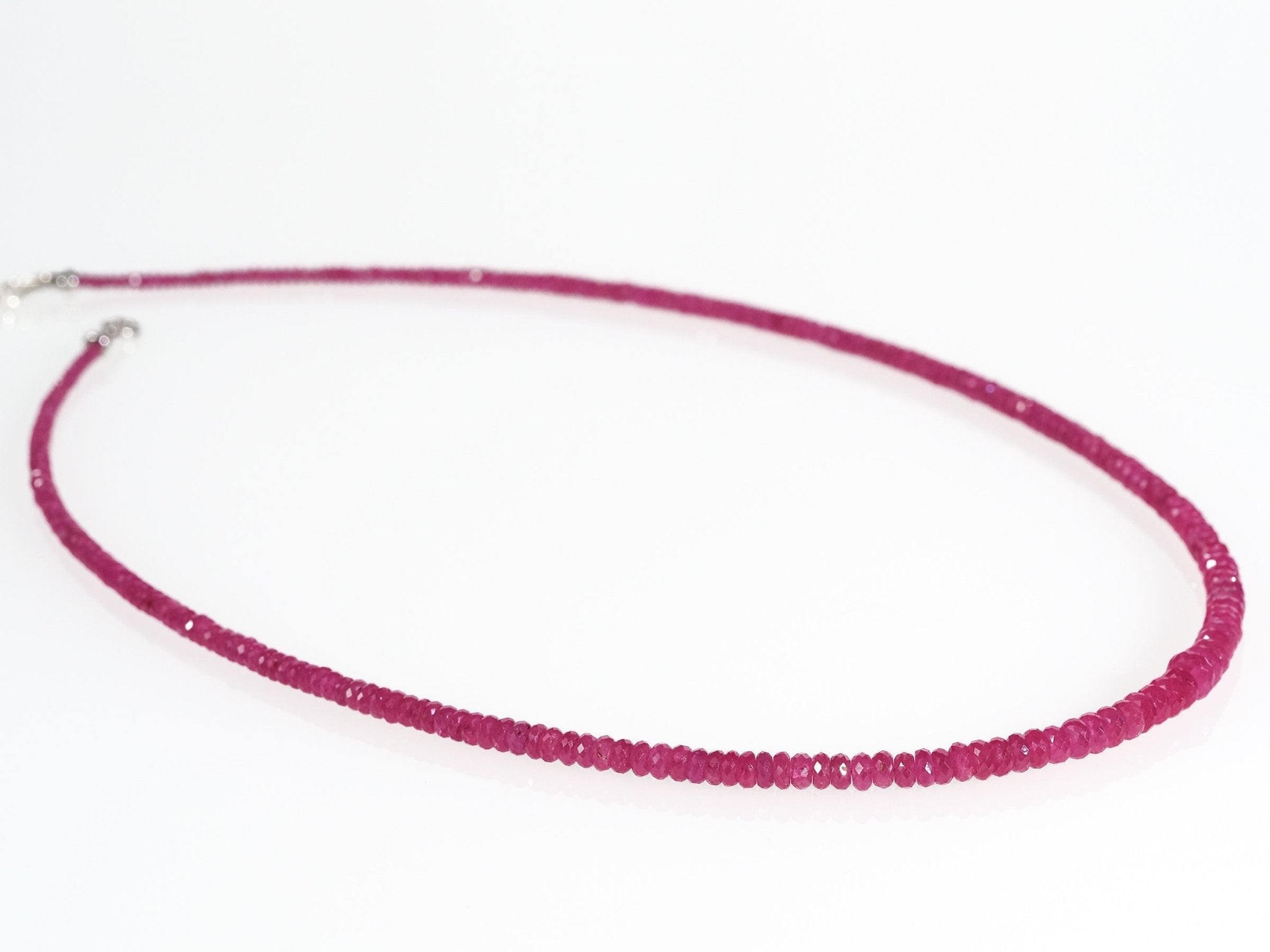 Pink Saphir Kette 925 Silber – facettiert & selten