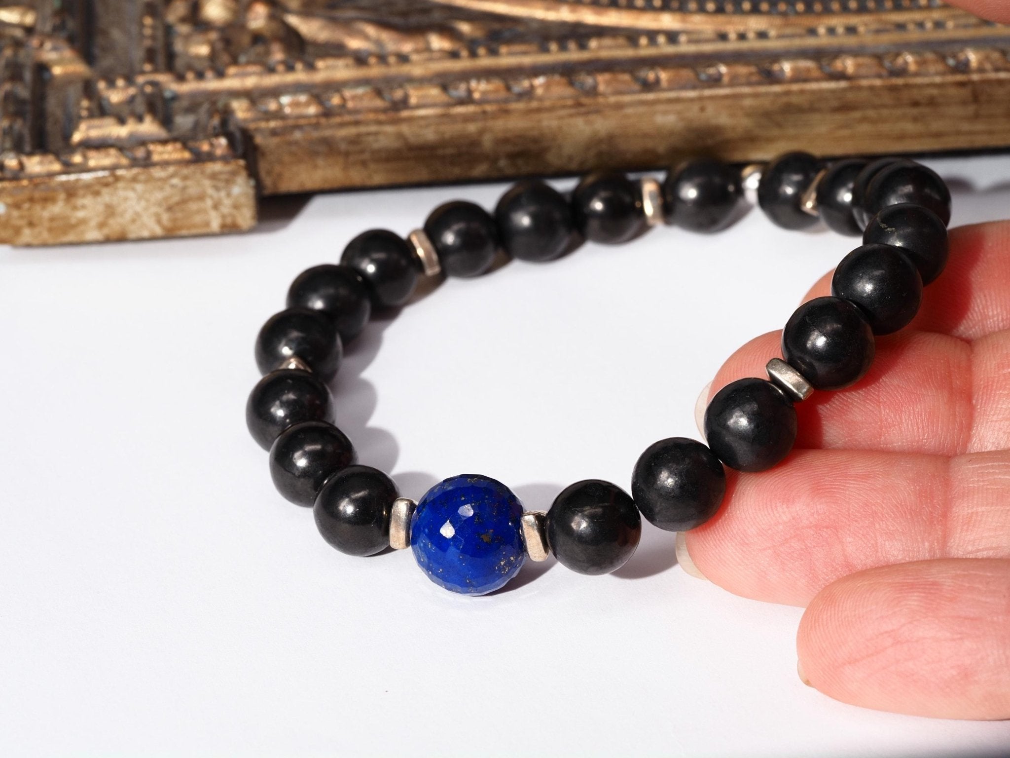 Schungit Armband – edles Unisex - Edelsteinarmband mit Lapislazuli & Silberdetails