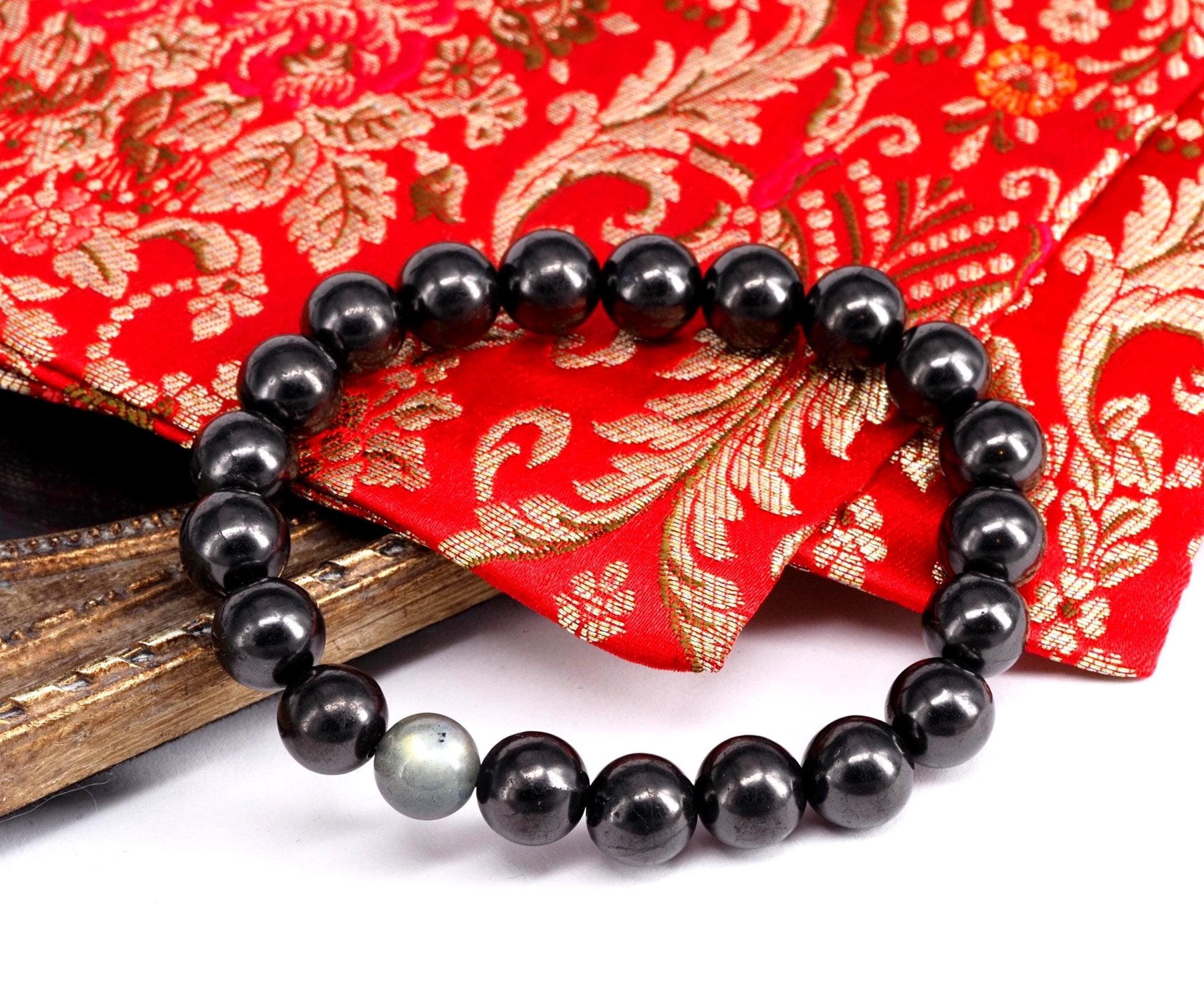 Schungit Armband Eleganz trifft auf kraftvolle Energie