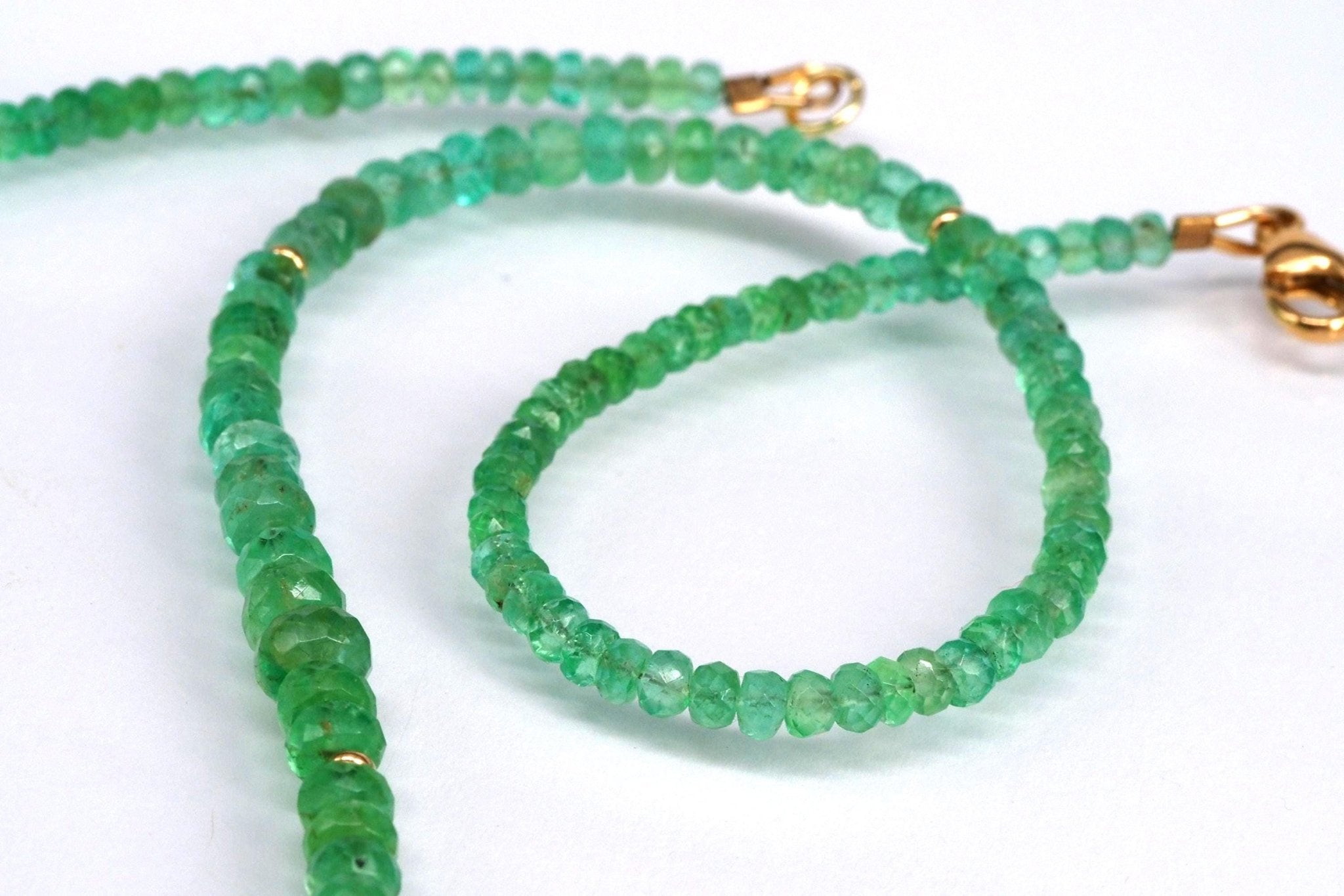 Smaragd Kette Kolumbien mit 14 Karat Gold Verschluss